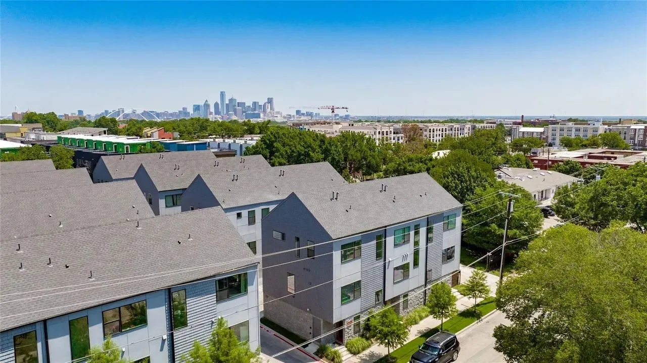 Condominium For Sale in Dallas County , 427 W 10th Street 201, Dallas, Texas 75208, 2 Bedroom, 3 Bathroom, 2 Garage spaces, 2,025 Sqft, built in 2020, mls#21382027, Real Estate Agent in Dallas, Homes For Sale in Dallas county, Homes For Sale in Dallas, Realtor in Dallas Texas, Real Estate Brokerage Independent Realty Texas, Luminita Cordes Realtor