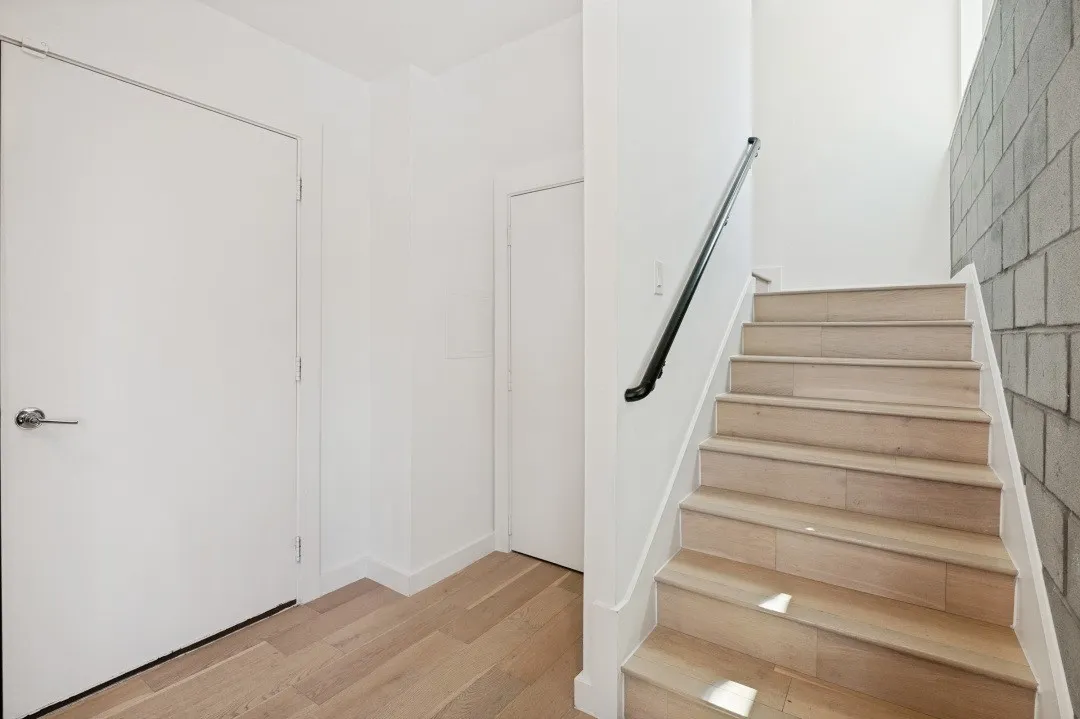 Condominium For Sale in Dallas County , 427 W 10th Street 201, Dallas, Texas 75208, 2 Bedroom, 3 Bathroom, 2 Garage spaces, 2,025 Sqft, built in 2020, mls#21382027, Real Estate Agent in Dallas, Homes For Sale in Dallas county, Homes For Sale in Dallas, Realtor in Dallas Texas, Real Estate Brokerage Independent Realty Texas, Luminita Cordes Realtor