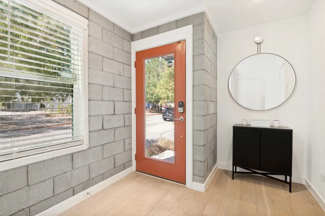 Condominium For Sale in Dallas County , 427 W 10th Street 201, Dallas, Texas 75208, 2 Bedroom, 3 Bathroom, 2 Garage spaces, 2,025 Sqft, built in 2020, mls#21382027, Real Estate Agent in Dallas, Homes For Sale in Dallas county, Homes For Sale in Dallas, Realtor in Dallas Texas, Real Estate Brokerage Independent Realty Texas, Luminita Cordes Realtor