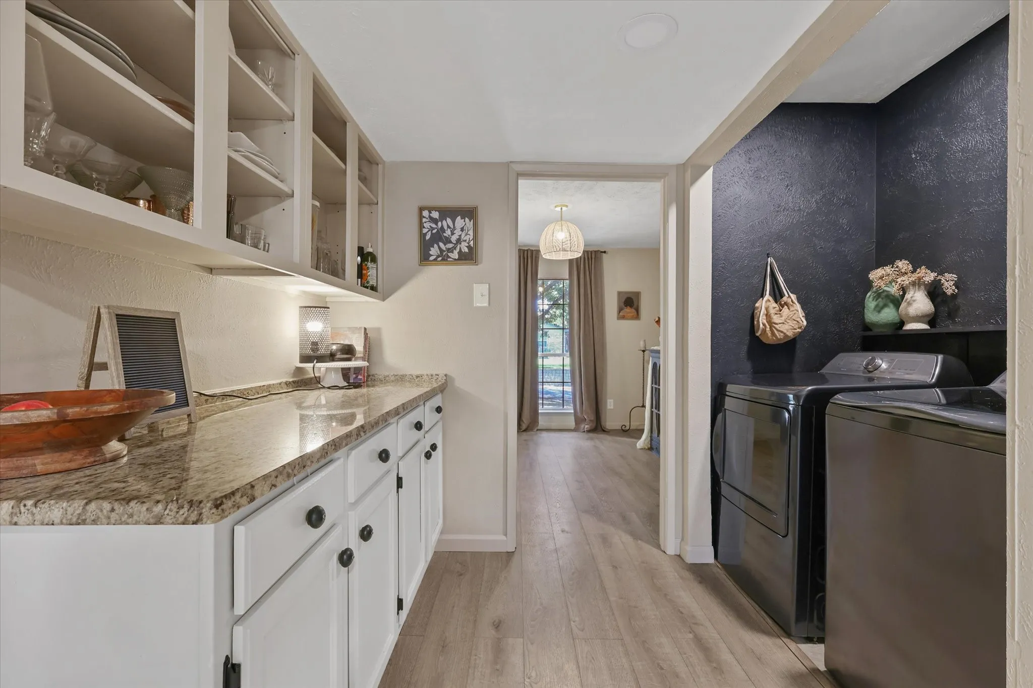 Single Family Residence For Sale in Dallas County , 168 Faircrest Drive, De Soto, Texas 75115, 3 Bedroom, 2 Bathroom, 2 Garage spaces, 2,134 Sqft, built in 1974, mls#21387528, Real Estate Agent in De Soto, Homes For Sale in Dallas county, Homes For Sale in De Soto, Realtor in De Soto Texas, Real Estate Brokerage Independent Realty Texas, Luminita Cordes Realtor