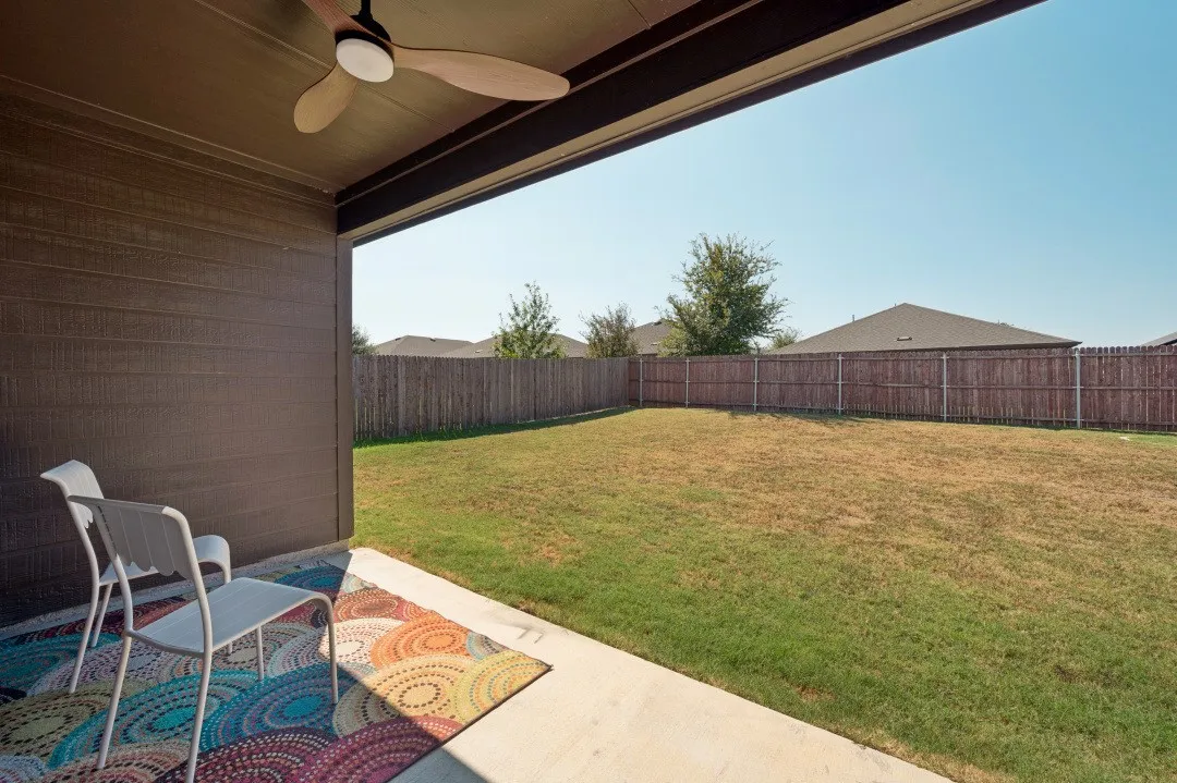 Single Family Residence For Sale in Denton County , 816 Alton Drive, Aubrey, Texas 76227, 3 Bedroom, 2 Bathroom, 2 Garage spaces, 1,443 Sqft, built in 2019, mls#21384262, Real Estate Agent in Aubrey, Homes For Sale in Denton county, Homes For Sale in Aubrey, Realtor in Aubrey Texas, Real Estate Brokerage Independent Realty Texas, Luminita Cordes Realtor