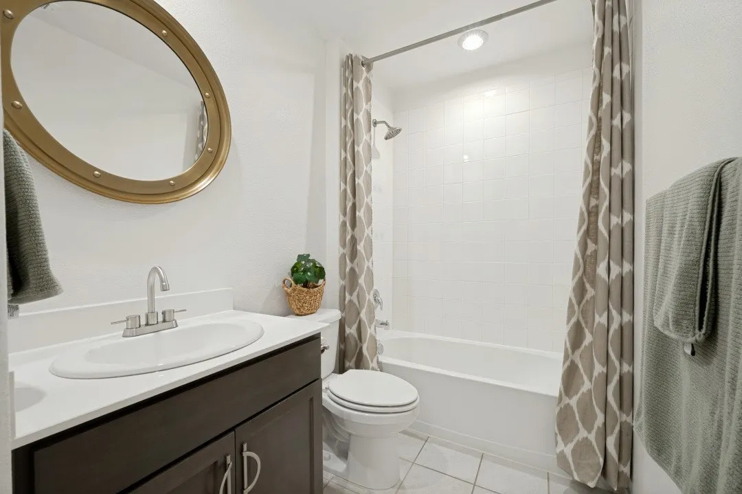 Single Family Residence For Sale in Denton County , 816 Alton Drive, Aubrey, Texas 76227, 3 Bedroom, 2 Bathroom, 2 Garage spaces, 1,443 Sqft, built in 2019, mls#21384262, Real Estate Agent in Aubrey, Homes For Sale in Denton county, Homes For Sale in Aubrey, Realtor in Aubrey Texas, Real Estate Brokerage Independent Realty Texas, Luminita Cordes Realtor