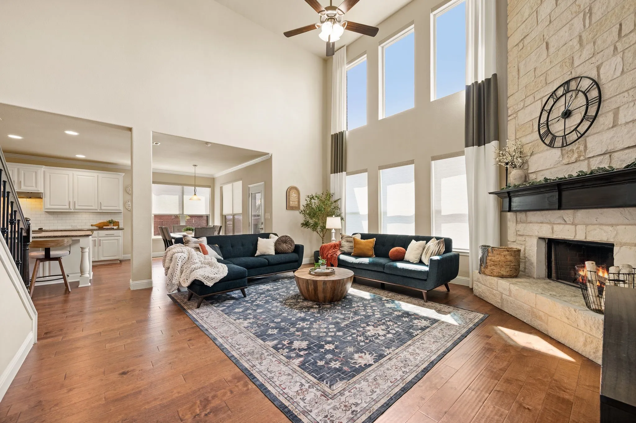 Single Family Residence For Sale in Tarrant County , 325 Little John Court, Saginaw, Texas 76179, 4 Bedroom, 4 Bathroom, 2 Garage spaces, 2,951 Sqft, built in 2016, mls#21354122, Real Estate Agent in Saginaw, Homes For Sale in Tarrant county, Homes For Sale in Saginaw, Realtor in Saginaw Texas, Real Estate Brokerage Independent Realty Texas, Luminita Cordes Realtor