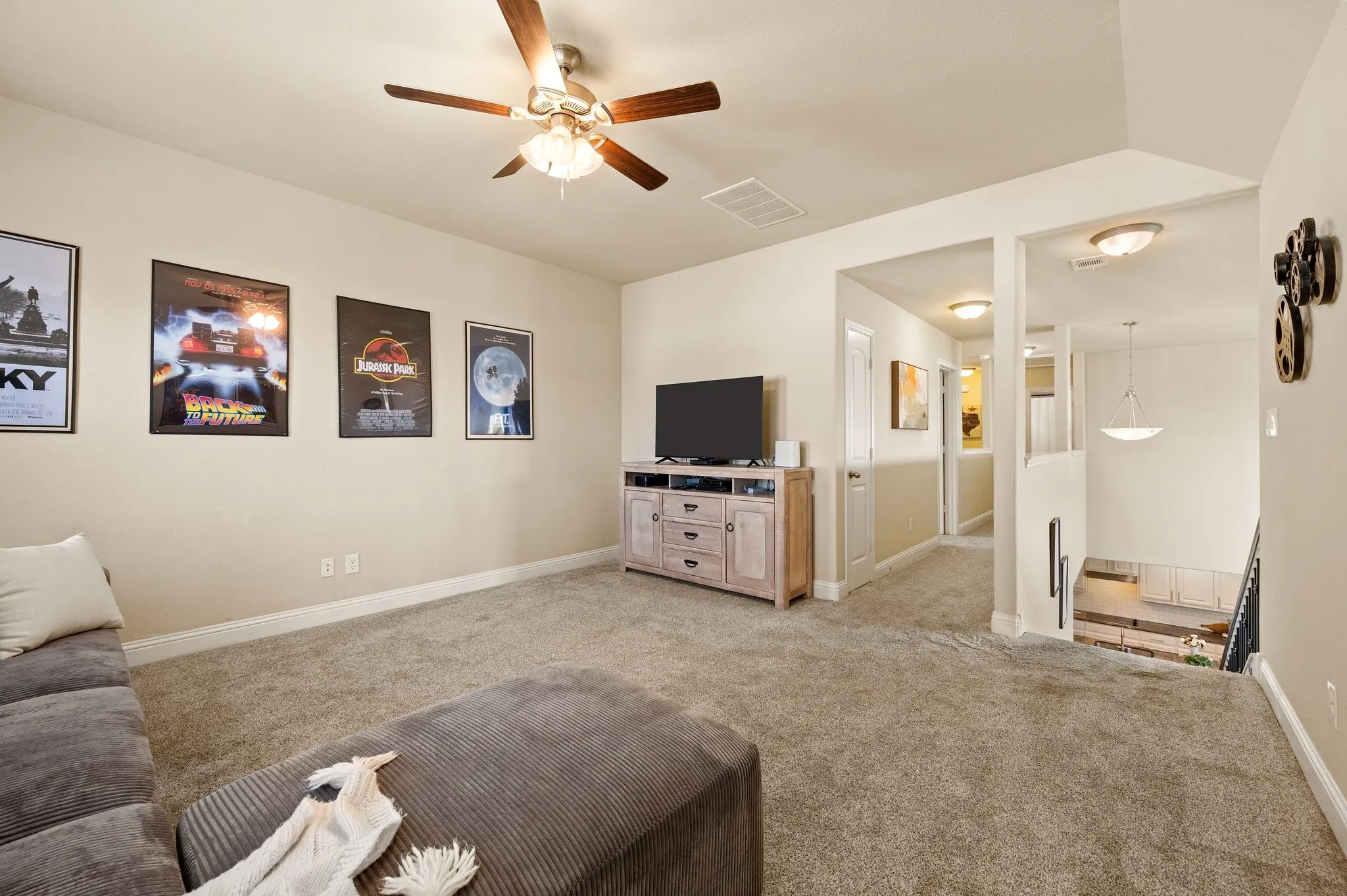 Single Family Residence For Sale in Tarrant County , 325 Little John Court, Saginaw, Texas 76179, 4 Bedroom, 4 Bathroom, 2 Garage spaces, 2,951 Sqft, built in 2016, mls#21354122, Real Estate Agent in Saginaw, Homes For Sale in Tarrant county, Homes For Sale in Saginaw, Realtor in Saginaw Texas, Real Estate Brokerage Independent Realty Texas, Luminita Cordes Realtor