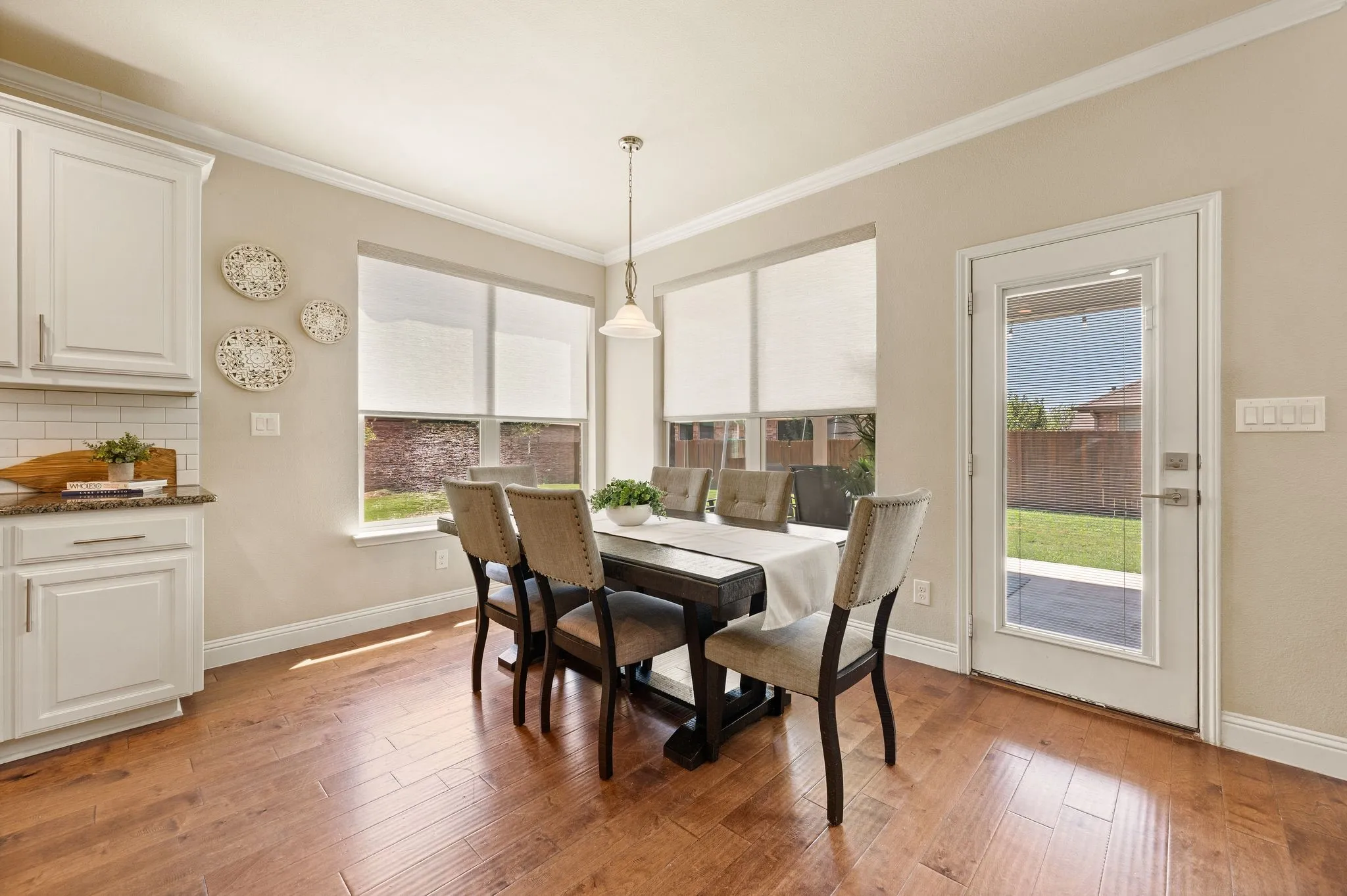 Single Family Residence For Sale in Tarrant County , 325 Little John Court, Saginaw, Texas 76179, 4 Bedroom, 4 Bathroom, 2 Garage spaces, 2,951 Sqft, built in 2016, mls#21354122, Real Estate Agent in Saginaw, Homes For Sale in Tarrant county, Homes For Sale in Saginaw, Realtor in Saginaw Texas, Real Estate Brokerage Independent Realty Texas, Luminita Cordes Realtor