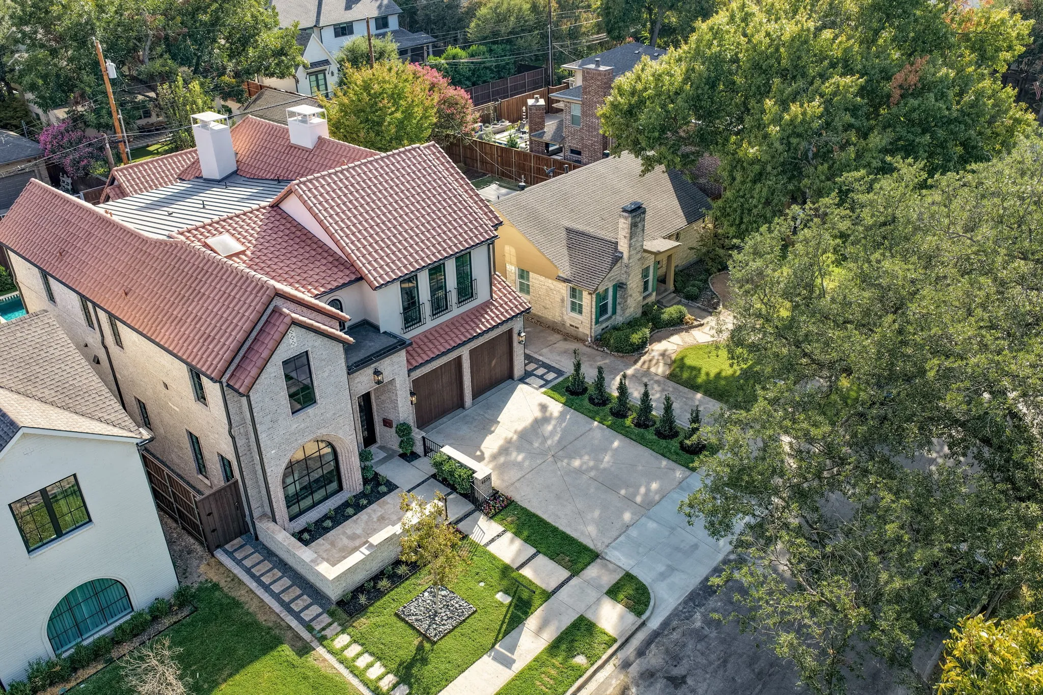 Single Family Residence For Sale in Dallas County , 6534 Anita Street, Dallas, Texas 75214, 5 Bedroom, 7 Bathroom, 2 Garage spaces, 5,168 Sqft, built in 2026, mls#21383015, Real Estate Agent in Dallas, Homes For Sale in Dallas county, Homes For Sale in Dallas, Realtor in Dallas Texas, Real Estate Brokerage Independent Realty Texas, Luminita Cordes Realtor