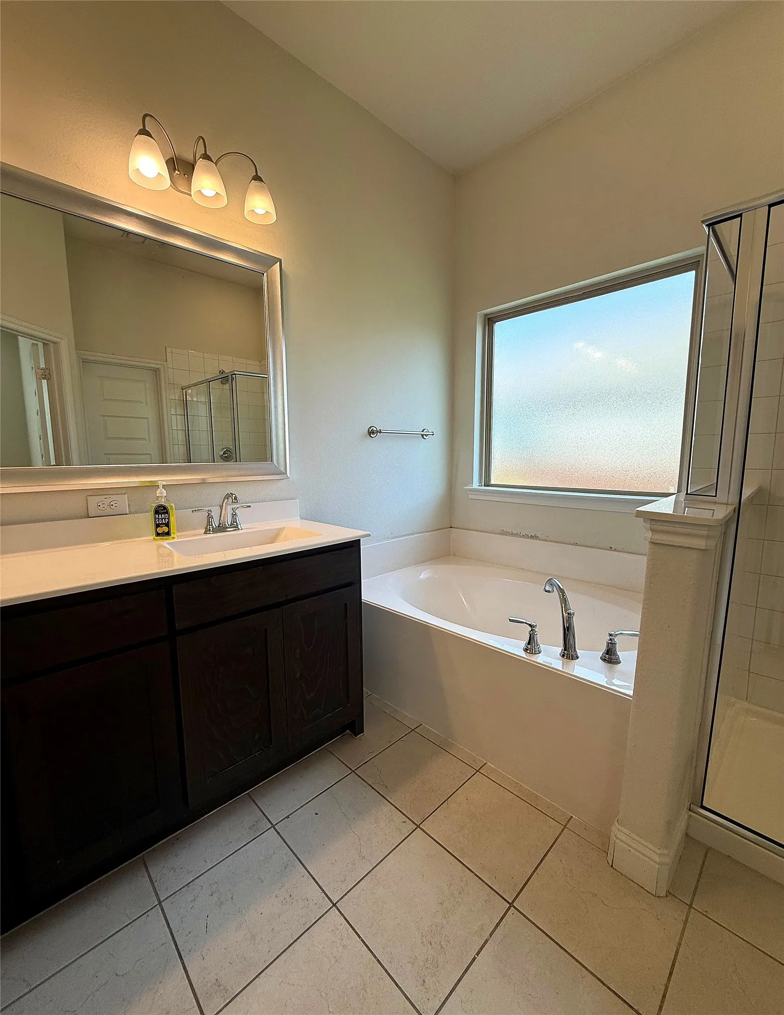 Single Family Residence For Rent in Tarrant County , 7304 Snyder Lane, Arlington, Texas 76002, 4 Bedroom, 2 Bathroom, 2 Garage spaces, 2,137 Sqft, built in 2021, mls#21388965, Real Estate Agent in Arlington, Homes For Rent in Tarrant county, Homes For Rent in Arlington, Realtor in Arlington Texas, Real Estate Brokerage Independent Realty Texas, Luminita Cordes Realtor