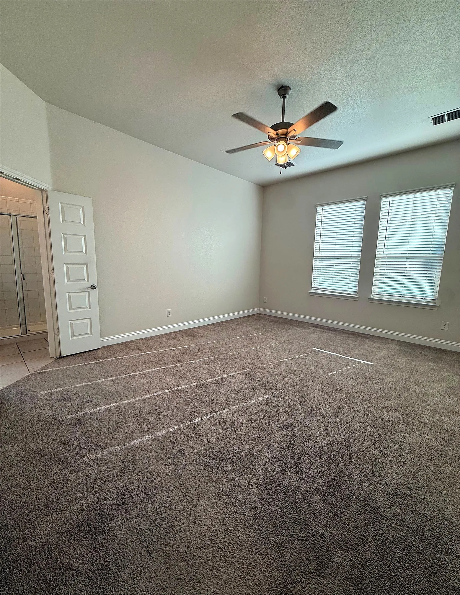 Single Family Residence For Rent in Tarrant County , 7304 Snyder Lane, Arlington, Texas 76002, 4 Bedroom, 2 Bathroom, 2 Garage spaces, 2,137 Sqft, built in 2021, mls#21388965, Real Estate Agent in Arlington, Homes For Rent in Tarrant county, Homes For Rent in Arlington, Realtor in Arlington Texas, Real Estate Brokerage Independent Realty Texas, Luminita Cordes Realtor