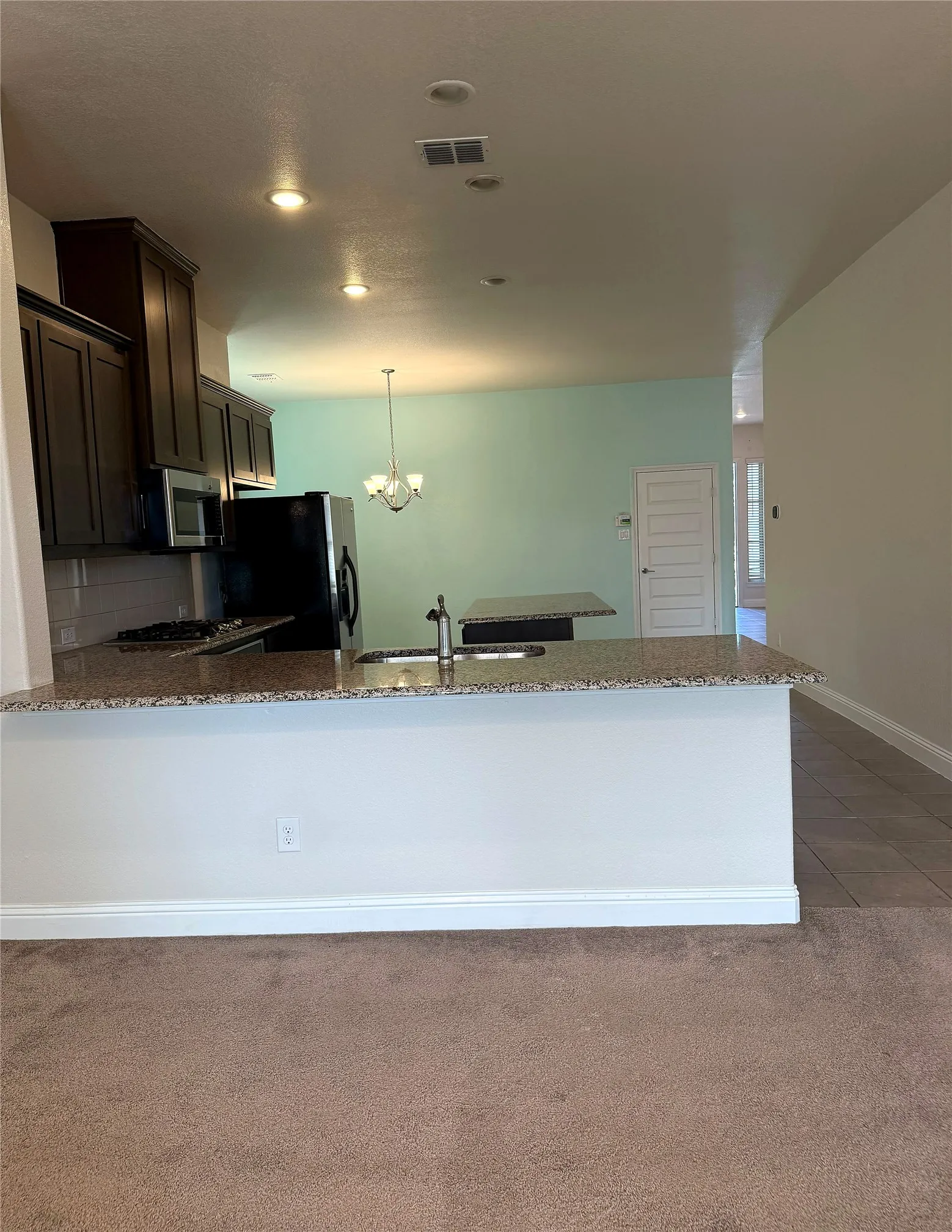 Single Family Residence For Rent in Tarrant County , 7304 Snyder Lane, Arlington, Texas 76002, 4 Bedroom, 2 Bathroom, 2 Garage spaces, 2,137 Sqft, built in 2021, mls#21388965, Real Estate Agent in Arlington, Homes For Rent in Tarrant county, Homes For Rent in Arlington, Realtor in Arlington Texas, Real Estate Brokerage Independent Realty Texas, Luminita Cordes Realtor
