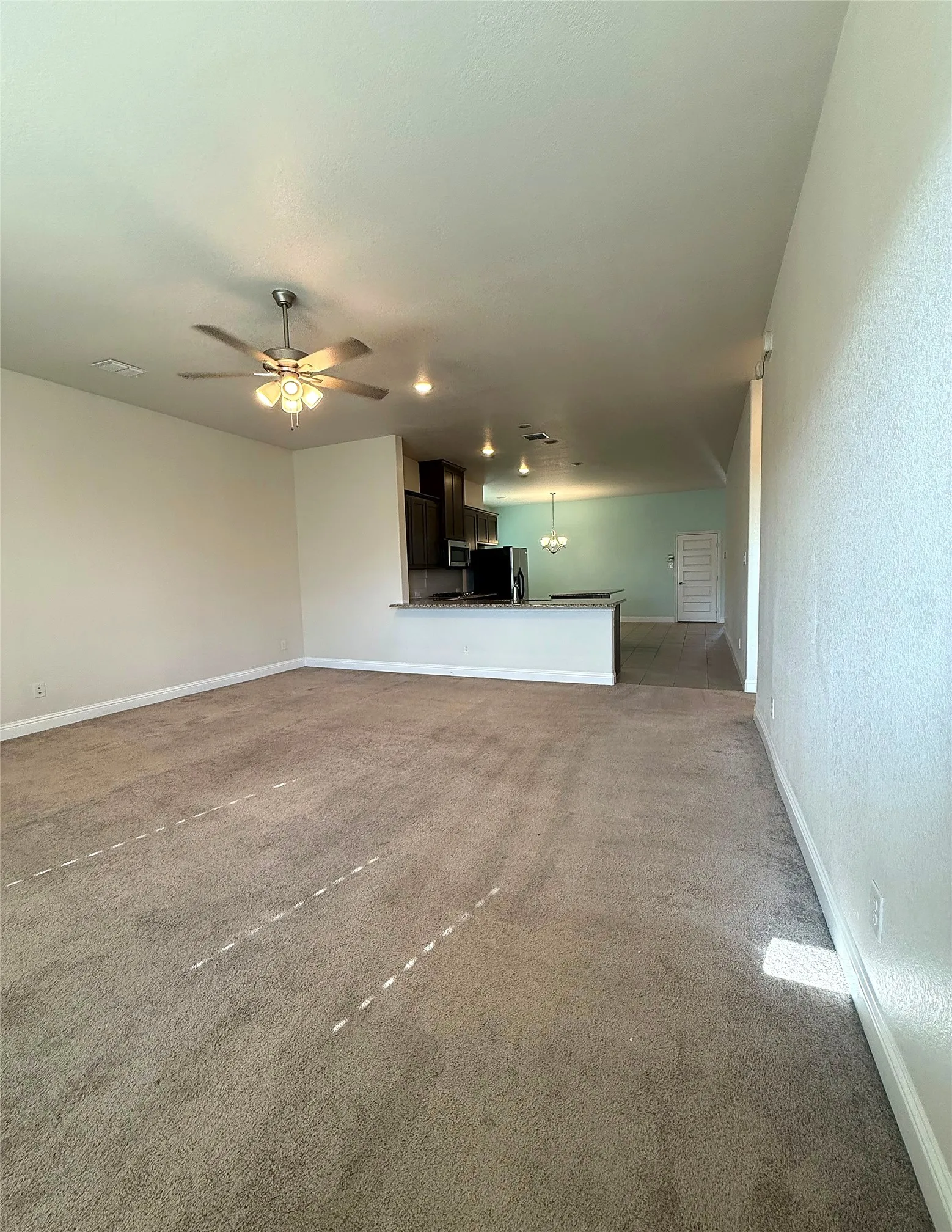 Single Family Residence For Rent in Tarrant County , 7304 Snyder Lane, Arlington, Texas 76002, 4 Bedroom, 2 Bathroom, 2 Garage spaces, 2,137 Sqft, built in 2021, mls#21388965, Real Estate Agent in Arlington, Homes For Rent in Tarrant county, Homes For Rent in Arlington, Realtor in Arlington Texas, Real Estate Brokerage Independent Realty Texas, Luminita Cordes Realtor