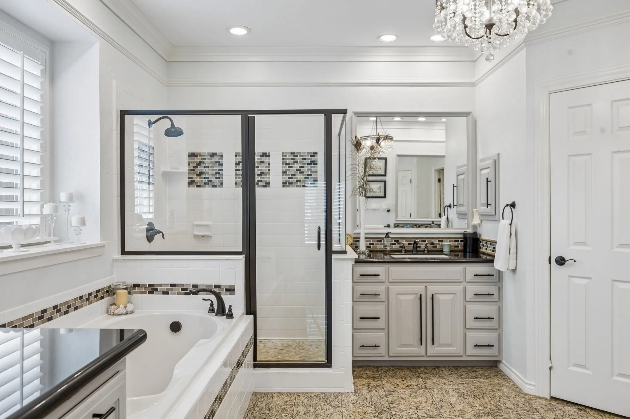 Single Family Residence For Sale in Collin County , 5916 Richwater Drive, Dallas, Texas 75252, 3 Bedroom, 3 Bathroom, 2 Garage spaces, 2,972 Sqft, built in 1986, mls#21375818, Real Estate Agent in Dallas, Homes For Sale in Collin county, Homes For Sale in Dallas, Realtor in Dallas Texas, Real Estate Brokerage Independent Realty Texas, Luminita Cordes Realtor
