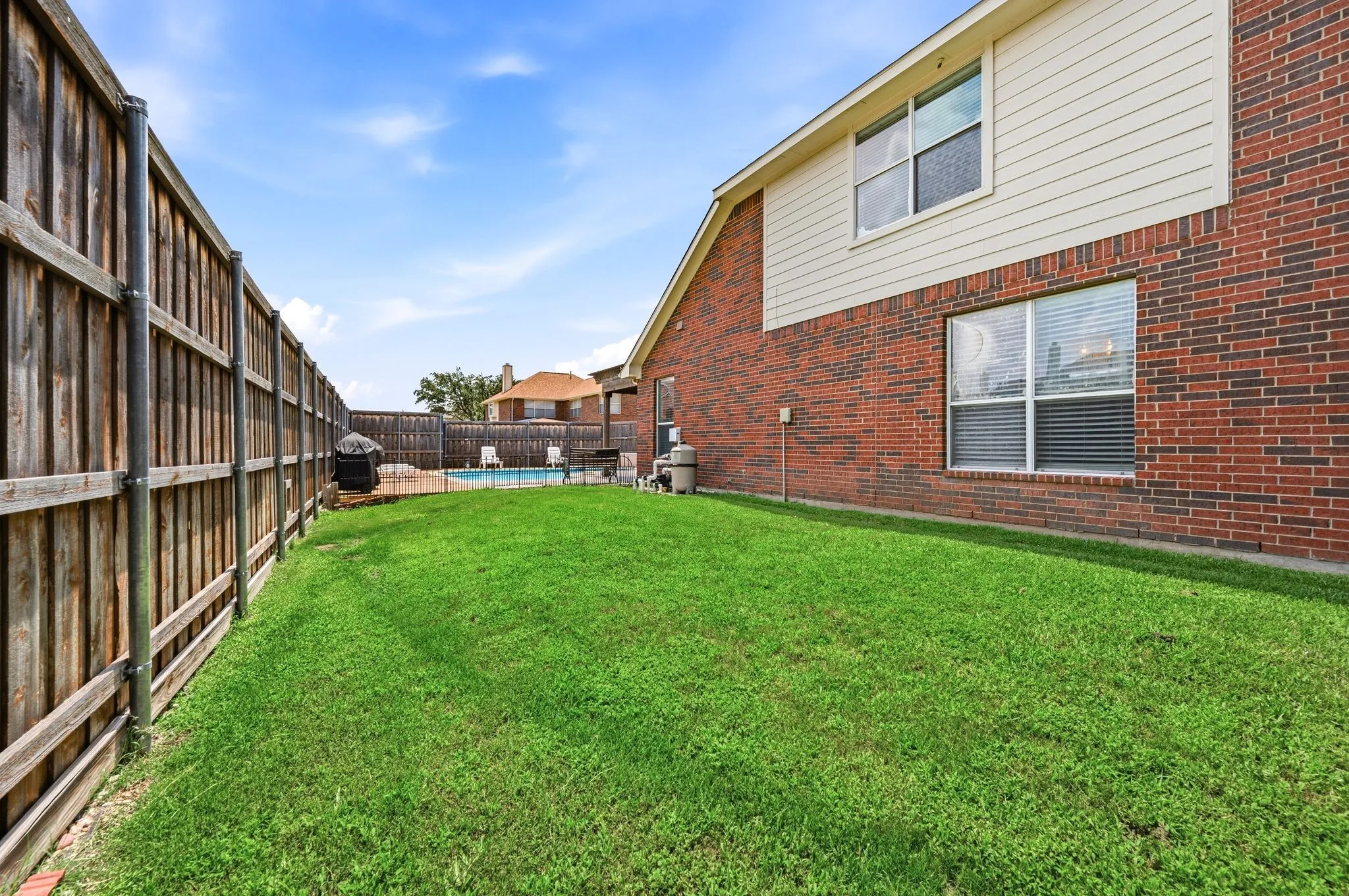 Single Family Residence For Sale in Denton County , 6528 Stewart Boulevard, The Colony, Texas 75056, 4 Bedroom, 3 Bathroom, 2 Garage spaces, 3,007 Sqft, built in 2002, mls#21388966, Real Estate Agent in The Colony, Homes For Sale in Denton county, Homes For Sale in The Colony, Realtor in The Colony Texas, Real Estate Brokerage Independent Realty Texas, Luminita Cordes Realtor