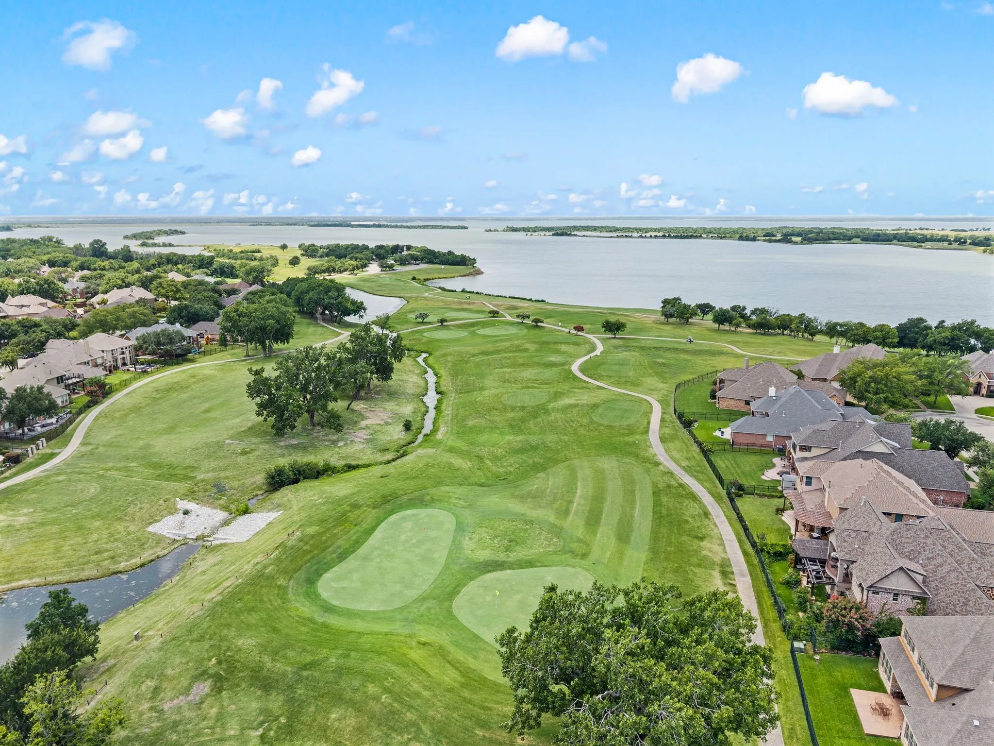 Single Family Residence For Sale in Denton County , 6528 Stewart Boulevard, The Colony, Texas 75056, 4 Bedroom, 3 Bathroom, 2 Garage spaces, 3,007 Sqft, built in 2002, mls#21388966, Real Estate Agent in The Colony, Homes For Sale in Denton county, Homes For Sale in The Colony, Realtor in The Colony Texas, Real Estate Brokerage Independent Realty Texas, Luminita Cordes Realtor