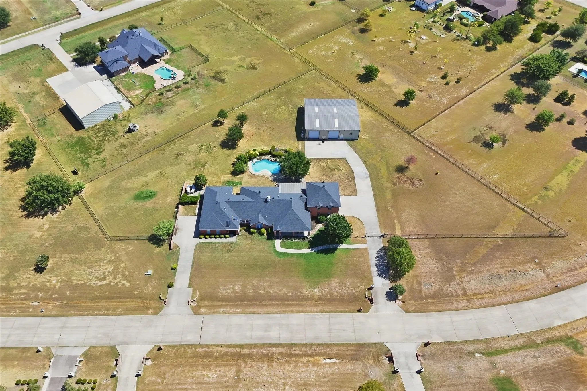 Single Family Residence For Sale in Collin County , 1150 Scarlett Drive, Lucas, Texas 75002, 5 Bedroom, 6 Bathroom, 5 Garage spaces, 4,734 Sqft, built in 2003, mls#21387400, Real Estate Agent in Lucas, Homes For Sale in Collin county, Homes For Sale in Lucas, Realtor in Lucas Texas, Real Estate Brokerage Independent Realty Texas, Luminita Cordes Realtor