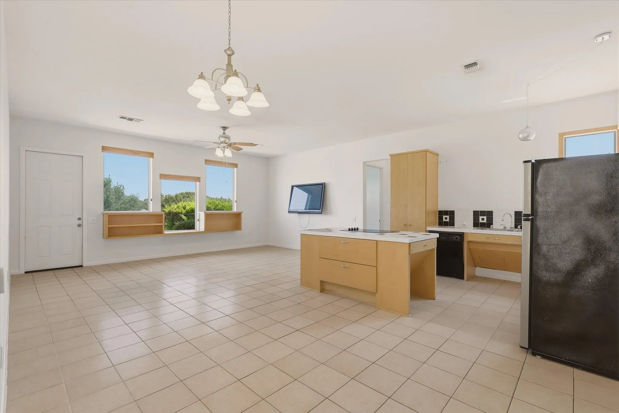 Single Family Residence For Sale in Collin County , 1150 Scarlett Drive, Lucas, Texas 75002, 5 Bedroom, 6 Bathroom, 5 Garage spaces, 4,734 Sqft, built in 2003, mls#21387400, Real Estate Agent in Lucas, Homes For Sale in Collin county, Homes For Sale in Lucas, Realtor in Lucas Texas, Real Estate Brokerage Independent Realty Texas, Luminita Cordes Realtor