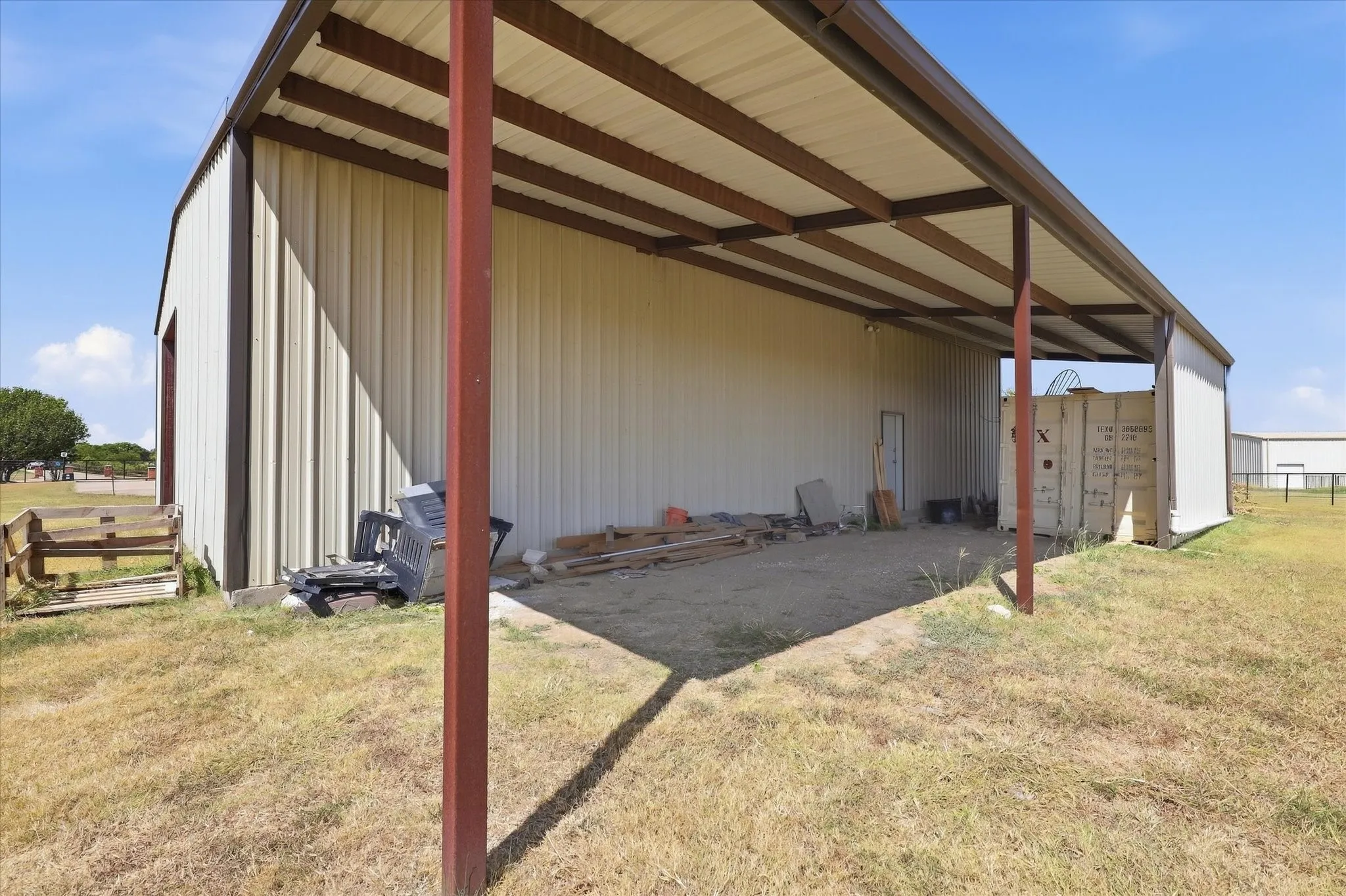 Single Family Residence For Sale in Collin County , 1150 Scarlett Drive, Lucas, Texas 75002, 5 Bedroom, 6 Bathroom, 5 Garage spaces, 4,734 Sqft, built in 2003, mls#21387400, Real Estate Agent in Lucas, Homes For Sale in Collin county, Homes For Sale in Lucas, Realtor in Lucas Texas, Real Estate Brokerage Independent Realty Texas, Luminita Cordes Realtor