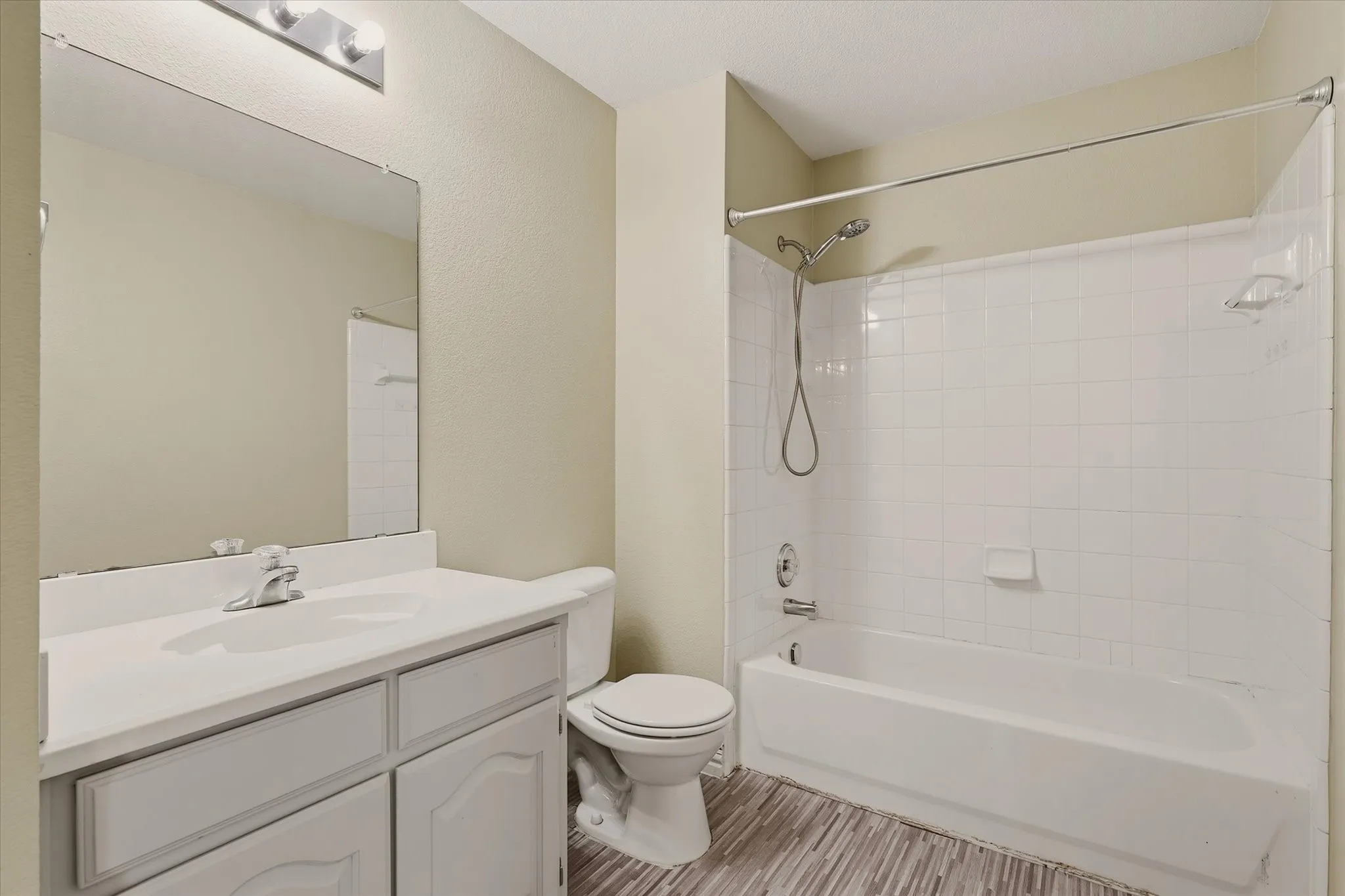 Single Family Residence For Sale in Collin County , 1150 Scarlett Drive, Lucas, Texas 75002, 5 Bedroom, 6 Bathroom, 5 Garage spaces, 4,734 Sqft, built in 2003, mls#21387400, Real Estate Agent in Lucas, Homes For Sale in Collin county, Homes For Sale in Lucas, Realtor in Lucas Texas, Real Estate Brokerage Independent Realty Texas, Luminita Cordes Realtor