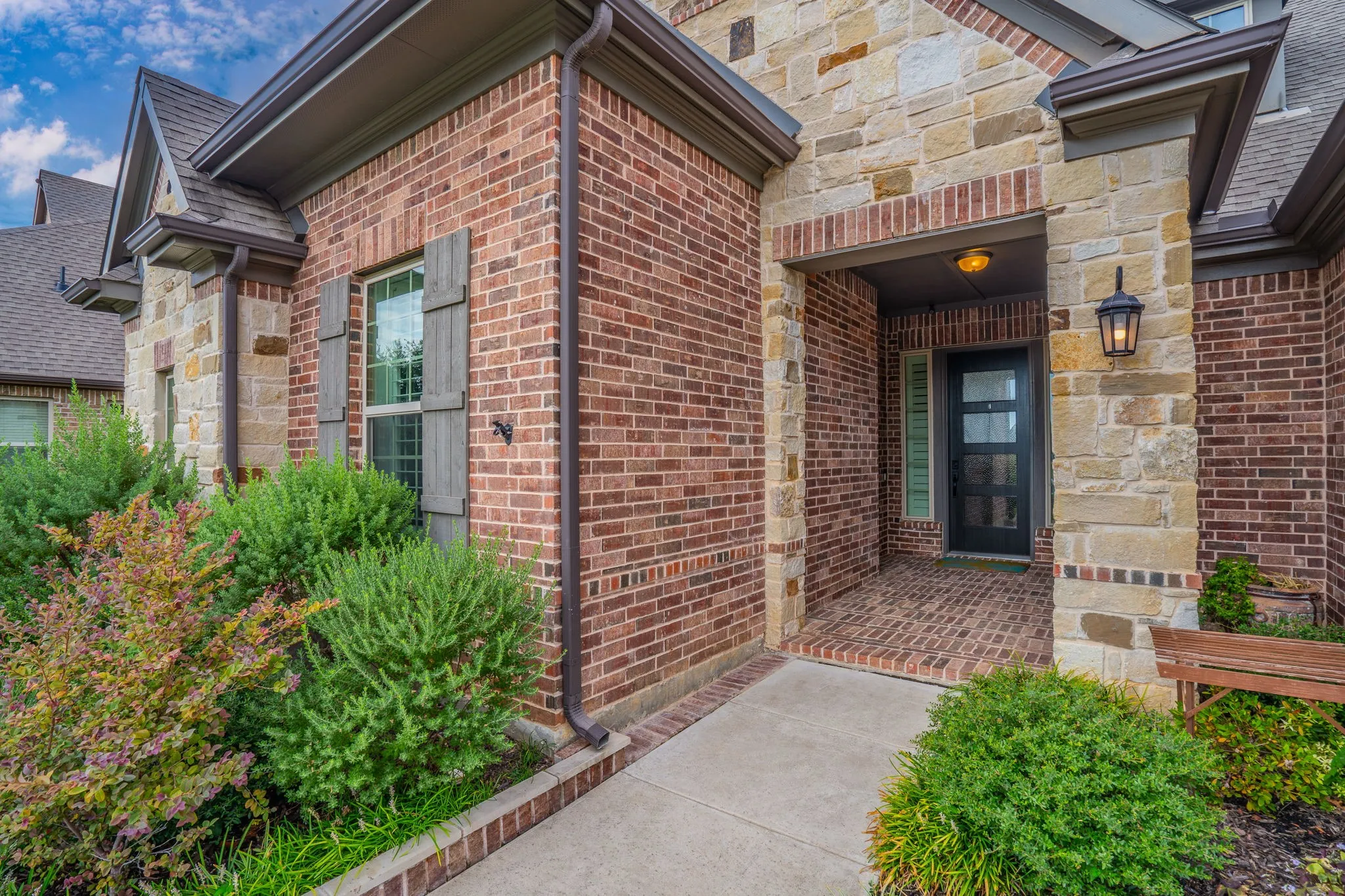 Single Family Residence For Sale in Denton County , 4945 Campbeltown Drive, Flower Mound, Texas 75028, 4 Bedroom, 3 Bathroom, 3 Garage spaces, 2,739 Sqft, built in 2020, mls#21368203, Real Estate Agent in Flower Mound, Homes For Sale in Denton county, Homes For Sale in Flower Mound, Realtor in Flower Mound Texas, Real Estate Brokerage Independent Realty Texas, Luminita Cordes Realtor