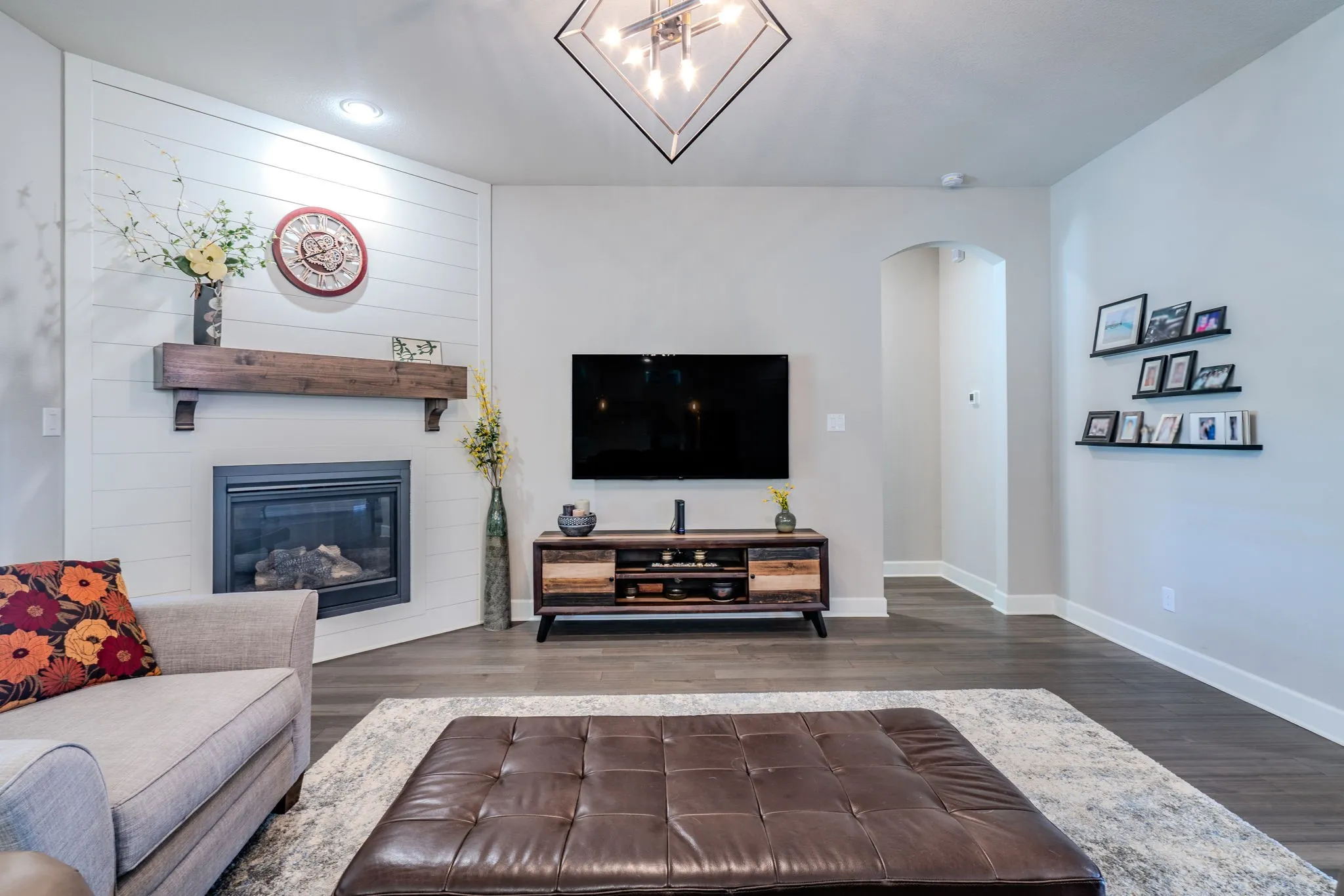 Single Family Residence For Sale in Denton County , 4945 Campbeltown Drive, Flower Mound, Texas 75028, 4 Bedroom, 3 Bathroom, 3 Garage spaces, 2,739 Sqft, built in 2020, mls#21368203, Real Estate Agent in Flower Mound, Homes For Sale in Denton county, Homes For Sale in Flower Mound, Realtor in Flower Mound Texas, Real Estate Brokerage Independent Realty Texas, Luminita Cordes Realtor