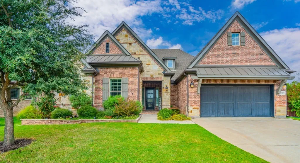 Single Family Residence For Sale in Denton County , 4945 Campbeltown Drive, Flower Mound, Texas 75028, 4 Bedroom, 3 Bathroom, 3 Garage spaces, 2,739 Sqft, built in 2020, mls#21368203, Real Estate Agent in Flower Mound, Homes For Sale in Denton county, Homes For Sale in Flower Mound, Realtor in Flower Mound Texas, Real Estate Brokerage Independent Realty Texas, Luminita Cordes Realtor