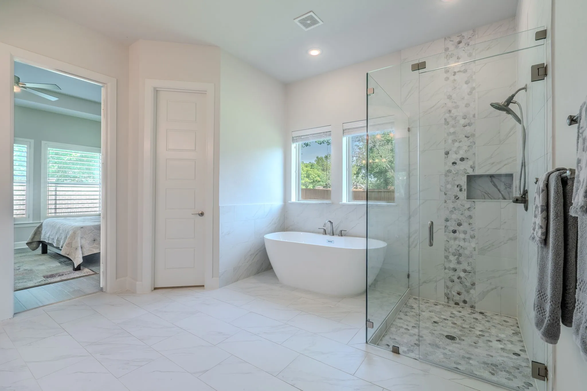 Single Family Residence For Sale in Denton County , 4945 Campbeltown Drive, Flower Mound, Texas 75028, 4 Bedroom, 3 Bathroom, 3 Garage spaces, 2,739 Sqft, built in 2020, mls#21368203, Real Estate Agent in Flower Mound, Homes For Sale in Denton county, Homes For Sale in Flower Mound, Realtor in Flower Mound Texas, Real Estate Brokerage Independent Realty Texas, Luminita Cordes Realtor