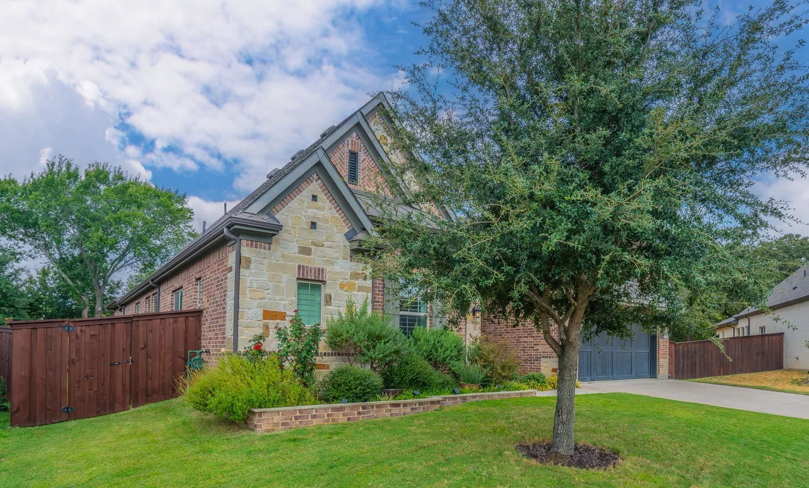 Single Family Residence For Sale in Denton County , 4945 Campbeltown Drive, Flower Mound, Texas 75028, 4 Bedroom, 3 Bathroom, 3 Garage spaces, 2,739 Sqft, built in 2020, mls#21368203, Real Estate Agent in Flower Mound, Homes For Sale in Denton county, Homes For Sale in Flower Mound, Realtor in Flower Mound Texas, Real Estate Brokerage Independent Realty Texas, Luminita Cordes Realtor