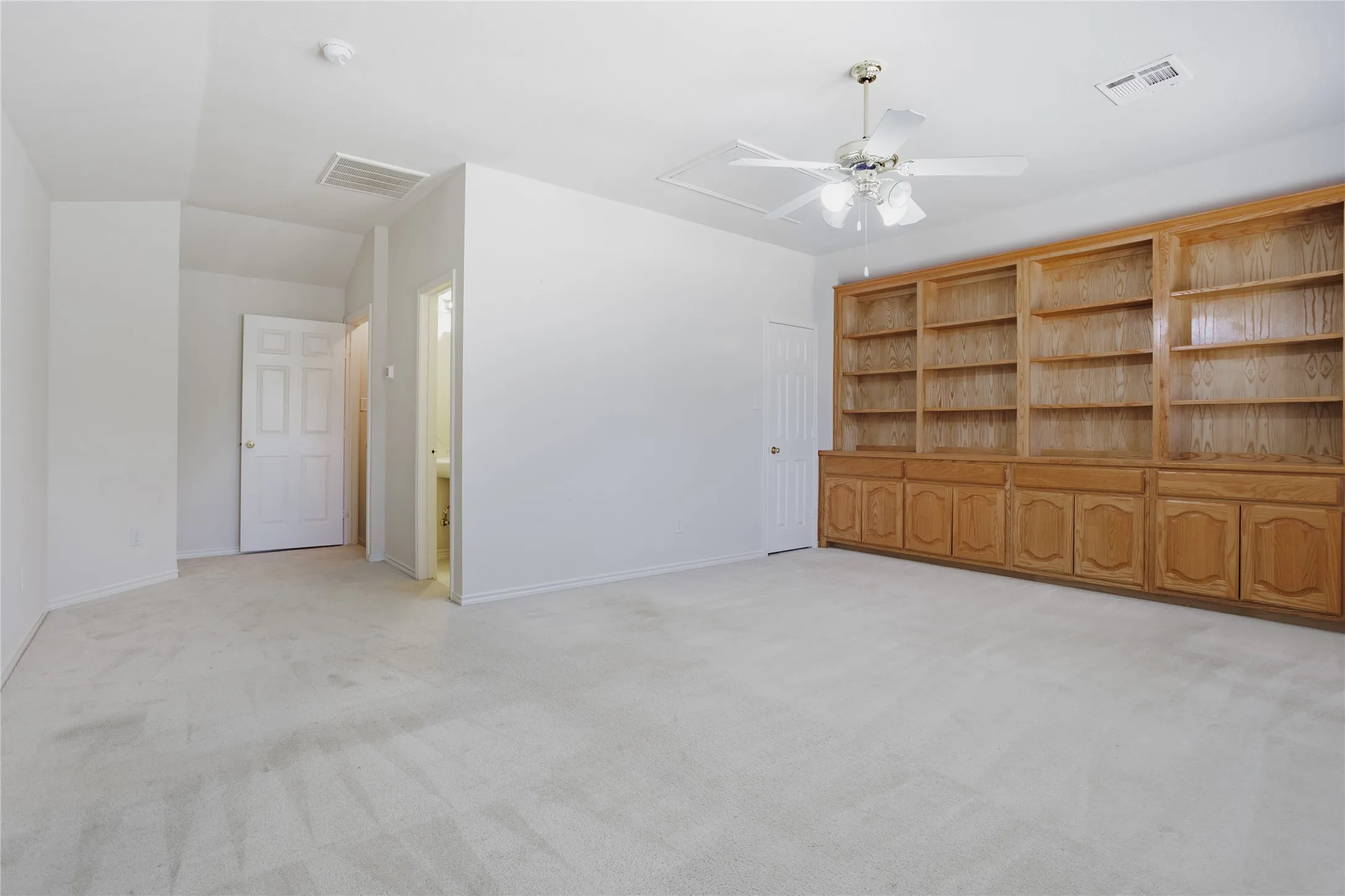 Single Family Residence For Sale in Collin County , 1606 Autumn Glen Court, Wylie, Texas 75098, 4 Bedroom, 3 Bathroom, 2 Garage spaces, 2,748 Sqft, built in 2003, mls#21386953, Real Estate Agent in Wylie, Homes For Sale in Collin county, Homes For Sale in Wylie, Realtor in Wylie Texas, Real Estate Brokerage Independent Realty Texas, Luminita Cordes Realtor