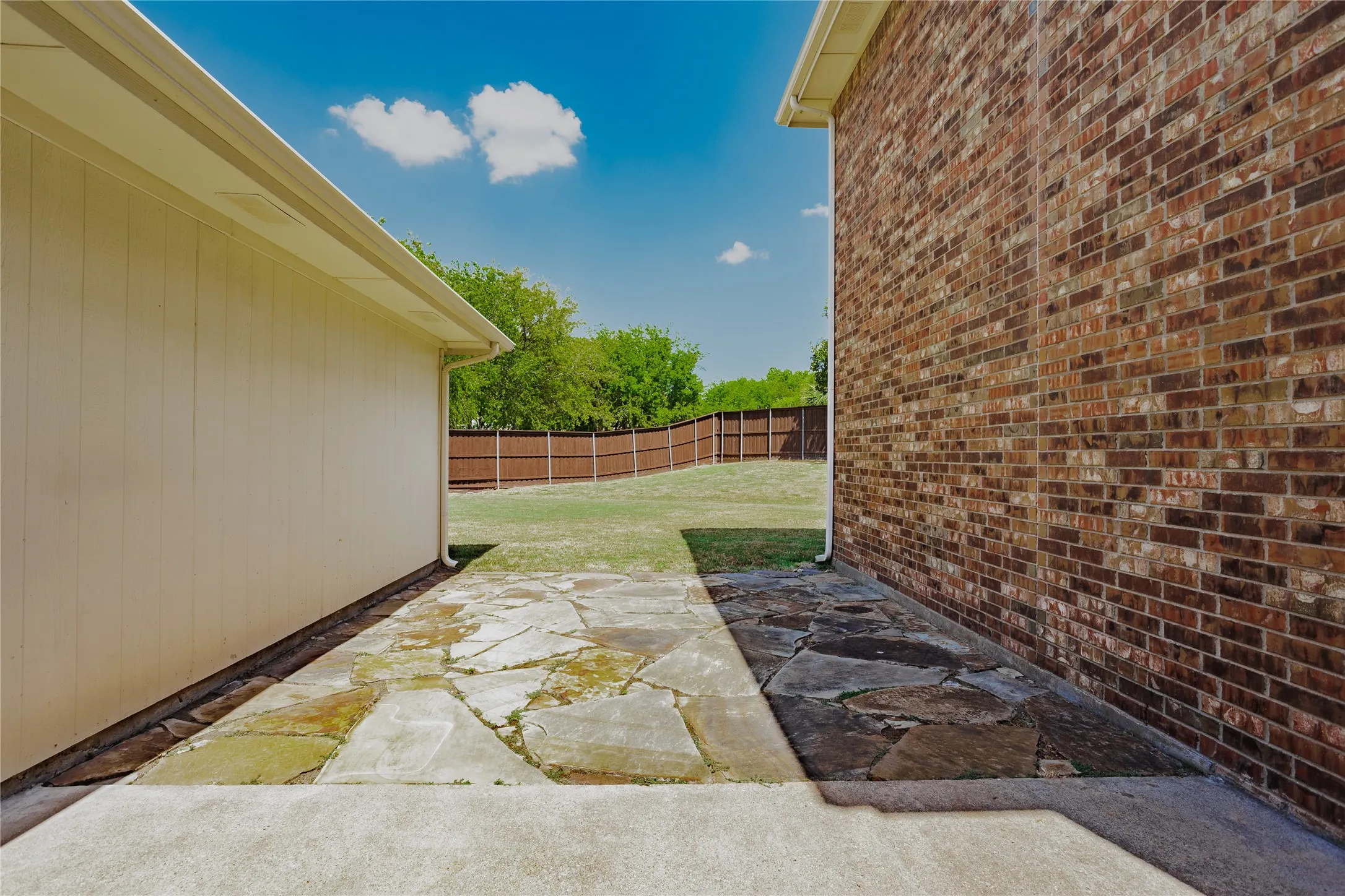 Single Family Residence For Sale in Collin County , 1606 Autumn Glen Court, Wylie, Texas 75098, 4 Bedroom, 3 Bathroom, 2 Garage spaces, 2,748 Sqft, built in 2003, mls#21386953, Real Estate Agent in Wylie, Homes For Sale in Collin county, Homes For Sale in Wylie, Realtor in Wylie Texas, Real Estate Brokerage Independent Realty Texas, Luminita Cordes Realtor
