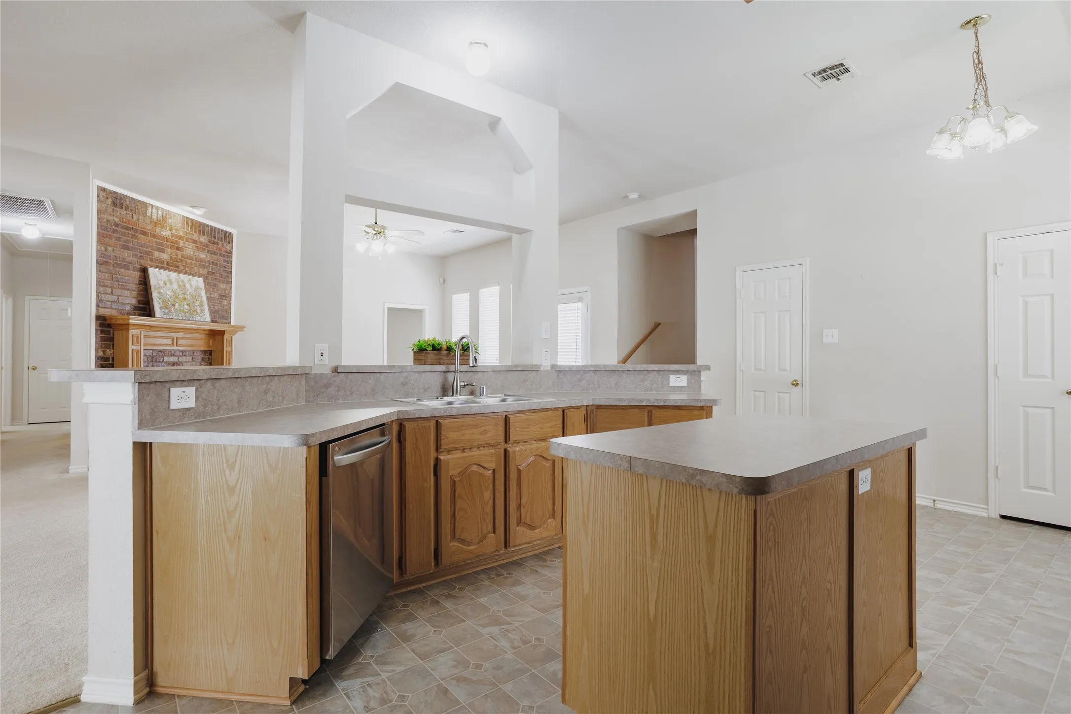 Single Family Residence For Sale in Collin County , 1606 Autumn Glen Court, Wylie, Texas 75098, 4 Bedroom, 3 Bathroom, 2 Garage spaces, 2,748 Sqft, built in 2003, mls#21386953, Real Estate Agent in Wylie, Homes For Sale in Collin county, Homes For Sale in Wylie, Realtor in Wylie Texas, Real Estate Brokerage Independent Realty Texas, Luminita Cordes Realtor