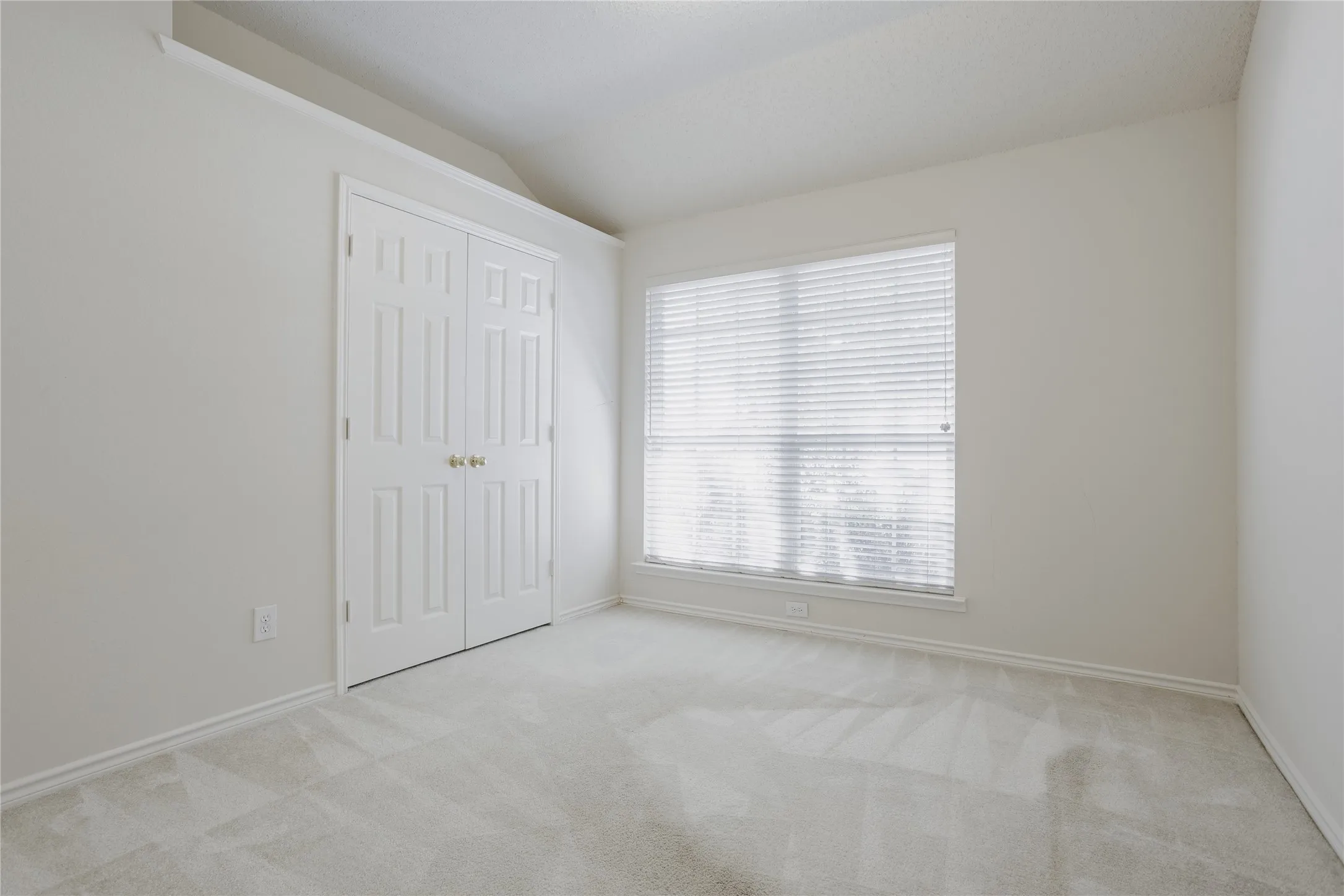 Single Family Residence For Sale in Collin County , 1606 Autumn Glen Court, Wylie, Texas 75098, 4 Bedroom, 3 Bathroom, 2 Garage spaces, 2,748 Sqft, built in 2003, mls#21386953, Real Estate Agent in Wylie, Homes For Sale in Collin county, Homes For Sale in Wylie, Realtor in Wylie Texas, Real Estate Brokerage Independent Realty Texas, Luminita Cordes Realtor
