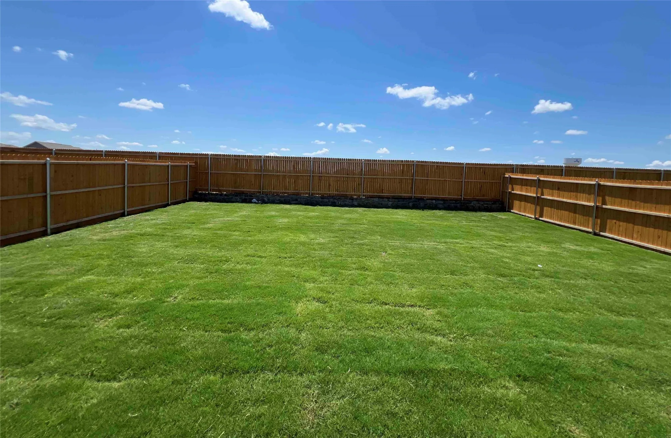 Single Family Residence For Rent in Kaufman County , 1529 Lanner Meadows Lane, Forney, Texas 75126, 3 Bedroom, 2 Bathroom, 2 Garage spaces, 1,522 Sqft, built in 2025, mls#21386828, Real Estate Agent in Forney, Homes For Rent in Kaufman county, Homes For Rent in Forney, Realtor in Forney Texas, Real Estate Brokerage Independent Realty Texas, Luminita Cordes Realtor