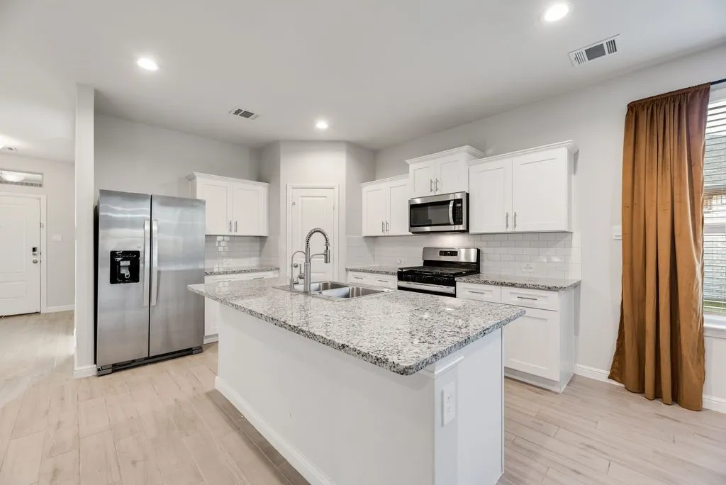Single Family Residence For Sale in Tarrant County , 9621 Catclaw Terrace, Fort Worth, Texas 76036, 4 Bedroom, 2 Bathroom, 2 Garage spaces, 1,737 Sqft, built in 2023, mls#21382588, Real Estate Agent in Fort Worth, Homes For Sale in Tarrant county, Homes For Sale in Fort Worth, Realtor in Fort Worth Texas, Real Estate Brokerage Independent Realty Texas, Luminita Cordes Realtor