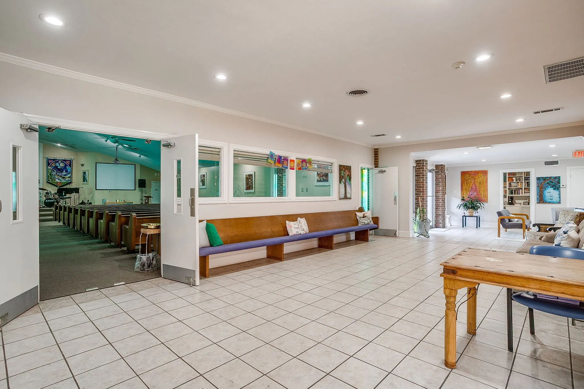 Office For Sale in Tarrant County , 4615 E California Parkway, Forest Hill, Texas 76119, 0, 0, Garage spaces, 0 Sqft, built in 1977, mls#21387777, Real Estate Agent in Forest Hill, Homes For Sale in Tarrant county, Homes For Sale in Forest Hill, Realtor in Forest Hill Texas, Real Estate Brokerage Independent Realty Texas, Luminita Cordes Realtor