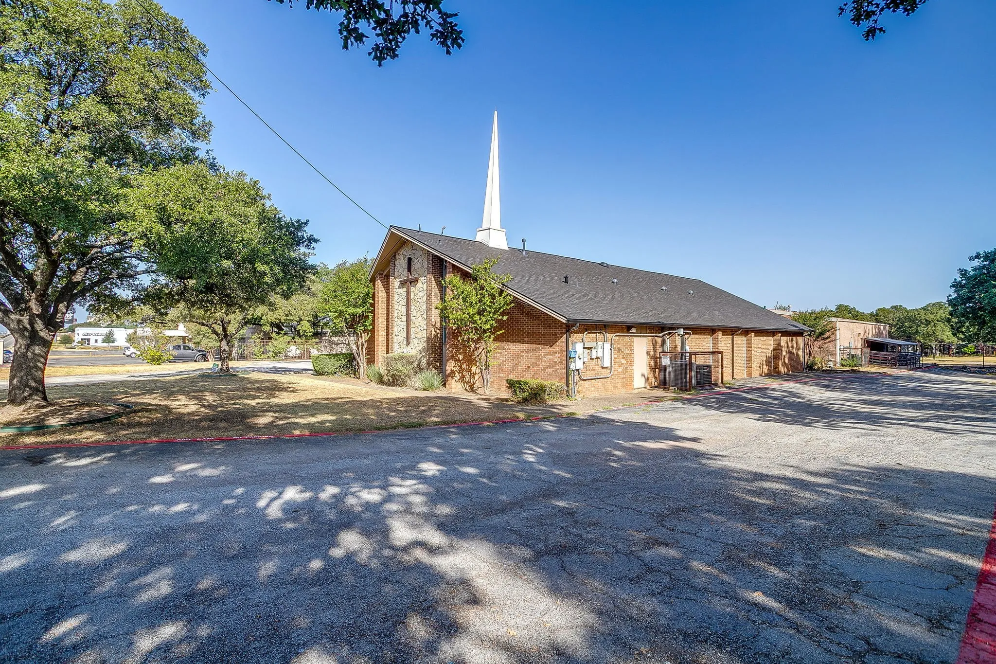 Office For Sale in Tarrant County , 4615 E California Parkway, Forest Hill, Texas 76119, 0, 0, Garage spaces, 0 Sqft, built in 1977, mls#21387777, Real Estate Agent in Forest Hill, Homes For Sale in Tarrant county, Homes For Sale in Forest Hill, Realtor in Forest Hill Texas, Real Estate Brokerage Independent Realty Texas, Luminita Cordes Realtor