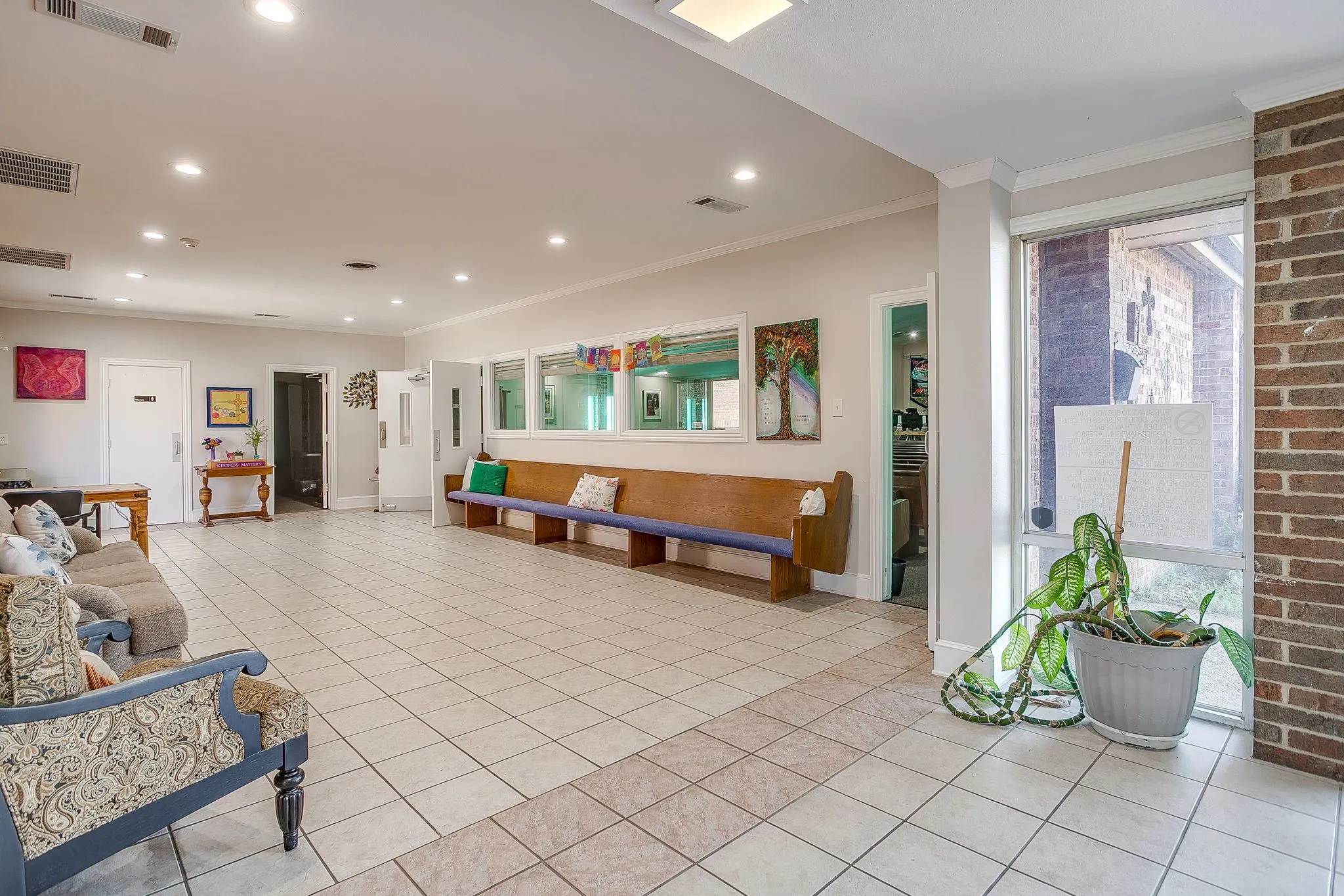 Office For Sale in Tarrant County , 4615 E California Parkway, Forest Hill, Texas 76119, 0, 0, Garage spaces, 0 Sqft, built in 1977, mls#21387777, Real Estate Agent in Forest Hill, Homes For Sale in Tarrant county, Homes For Sale in Forest Hill, Realtor in Forest Hill Texas, Real Estate Brokerage Independent Realty Texas, Luminita Cordes Realtor