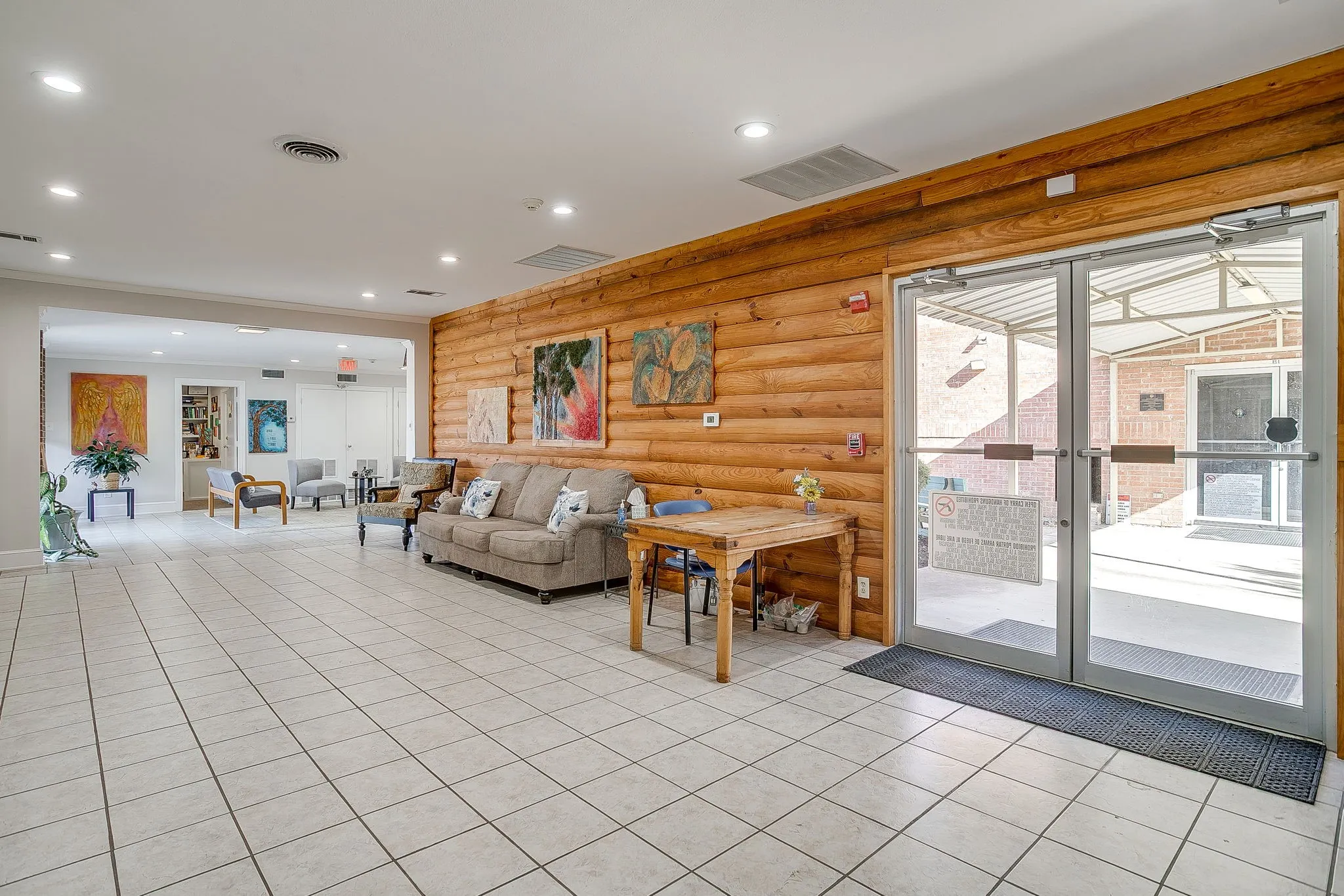 Office For Sale in Tarrant County , 4615 E California Parkway, Forest Hill, Texas 76119, 0, 0, Garage spaces, 0 Sqft, built in 1977, mls#21387777, Real Estate Agent in Forest Hill, Homes For Sale in Tarrant county, Homes For Sale in Forest Hill, Realtor in Forest Hill Texas, Real Estate Brokerage Independent Realty Texas, Luminita Cordes Realtor