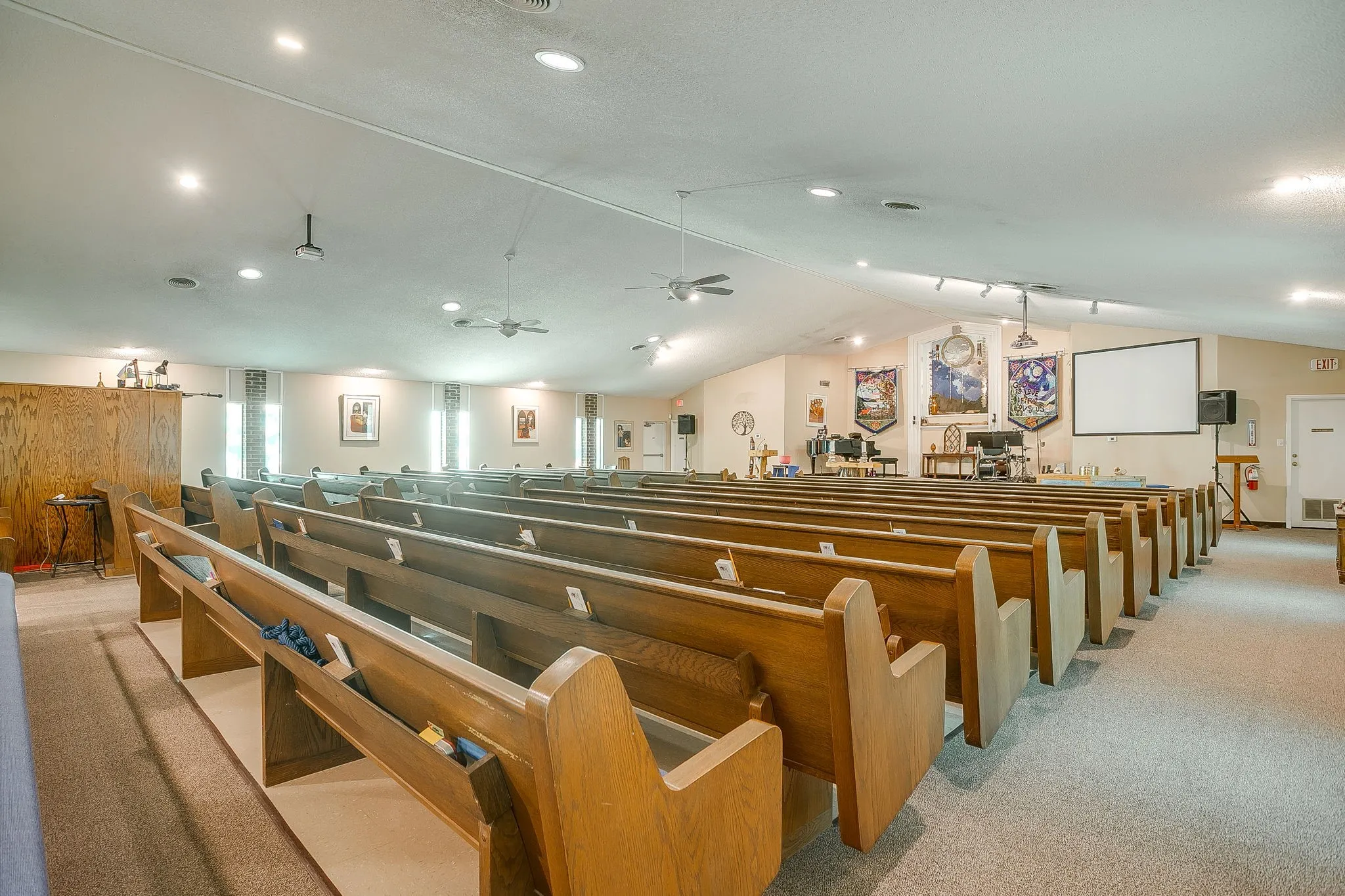 Office For Sale in Tarrant County , 4615 E California Parkway, Forest Hill, Texas 76119, 0, 0, Garage spaces, 0 Sqft, built in 1977, mls#21387777, Real Estate Agent in Forest Hill, Homes For Sale in Tarrant county, Homes For Sale in Forest Hill, Realtor in Forest Hill Texas, Real Estate Brokerage Independent Realty Texas, Luminita Cordes Realtor