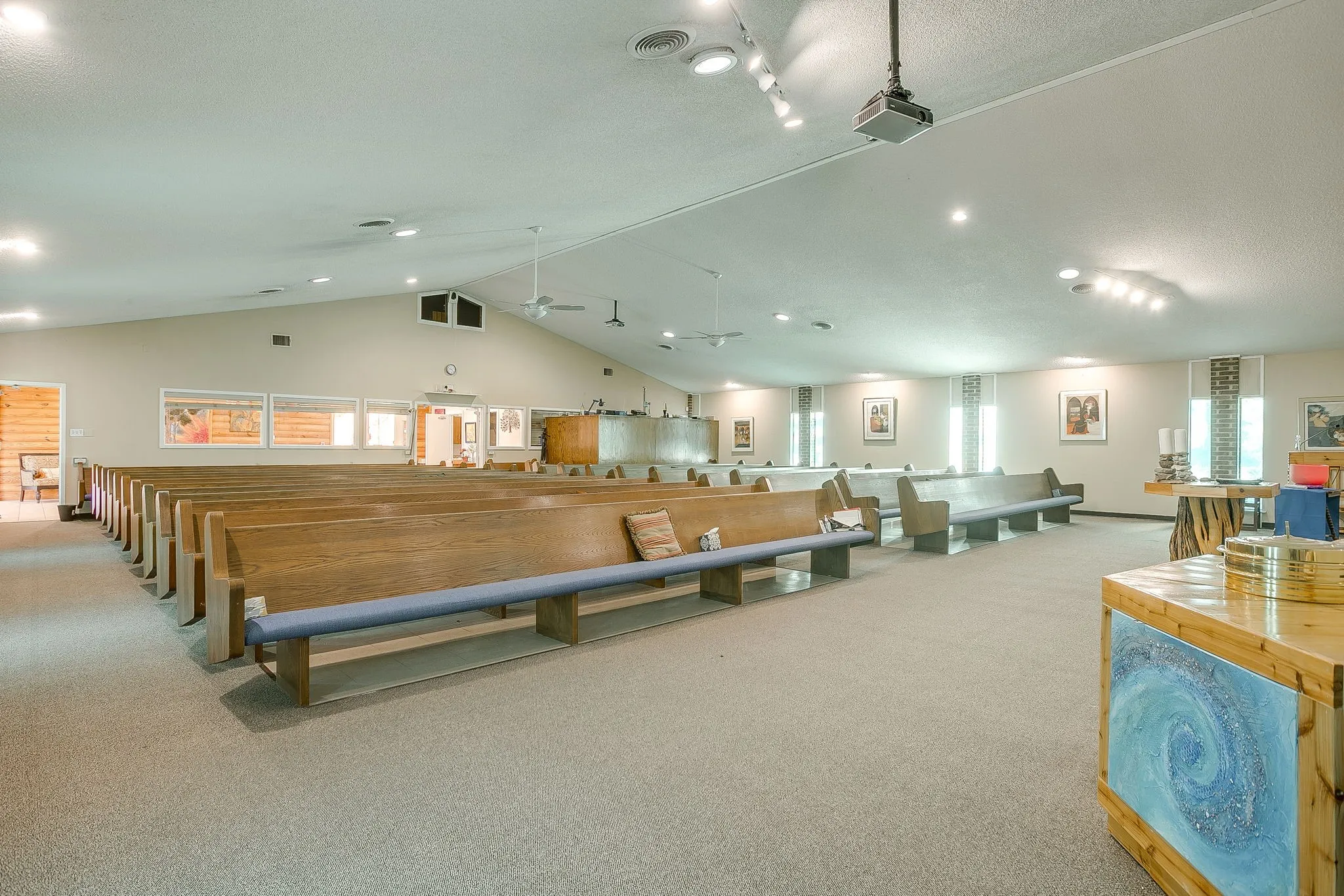 Office For Sale in Tarrant County , 4615 E California Parkway, Forest Hill, Texas 76119, 0, 0, Garage spaces, 0 Sqft, built in 1977, mls#21387777, Real Estate Agent in Forest Hill, Homes For Sale in Tarrant county, Homes For Sale in Forest Hill, Realtor in Forest Hill Texas, Real Estate Brokerage Independent Realty Texas, Luminita Cordes Realtor