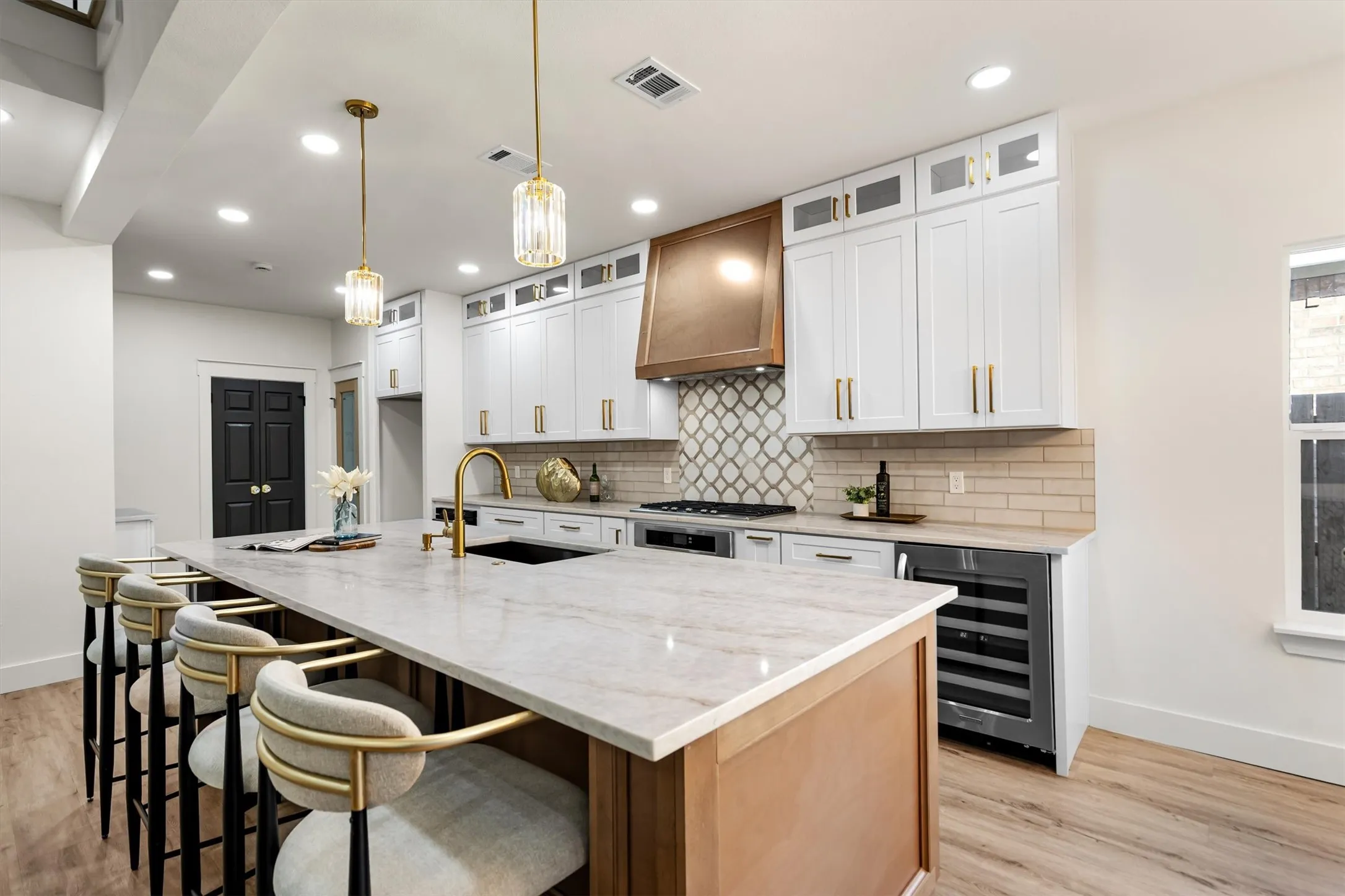 Single Family Residence For Sale in Collin County , 2706 Summerwood Court, Mc Kinney, Texas 75072, 4 Bedroom, 3 Bathroom, 2 Garage spaces, 3,040 Sqft, built in 1993, mls#21388520, Real Estate Agent in Mc Kinney, Homes For Sale in Collin county, Homes For Sale in Mc Kinney, Realtor in Mc Kinney Texas, Real Estate Brokerage Independent Realty Texas, Luminita Cordes Realtor