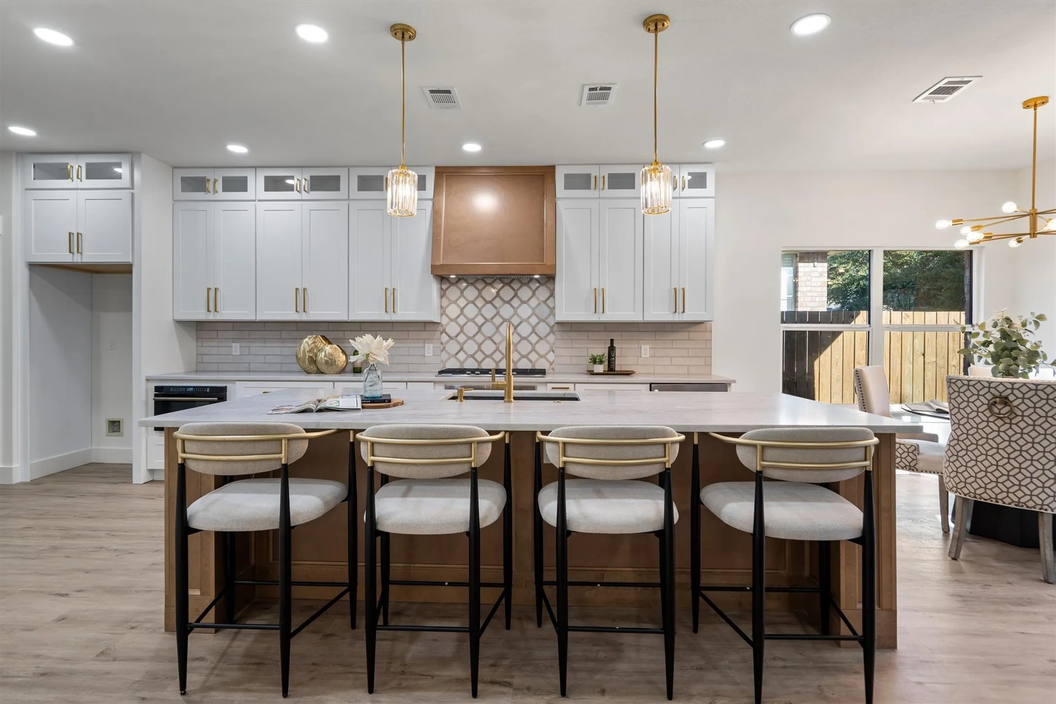 Single Family Residence For Sale in Collin County , 2706 Summerwood Court, Mc Kinney, Texas 75072, 4 Bedroom, 3 Bathroom, 2 Garage spaces, 3,040 Sqft, built in 1993, mls#21388520, Real Estate Agent in Mc Kinney, Homes For Sale in Collin county, Homes For Sale in Mc Kinney, Realtor in Mc Kinney Texas, Real Estate Brokerage Independent Realty Texas, Luminita Cordes Realtor