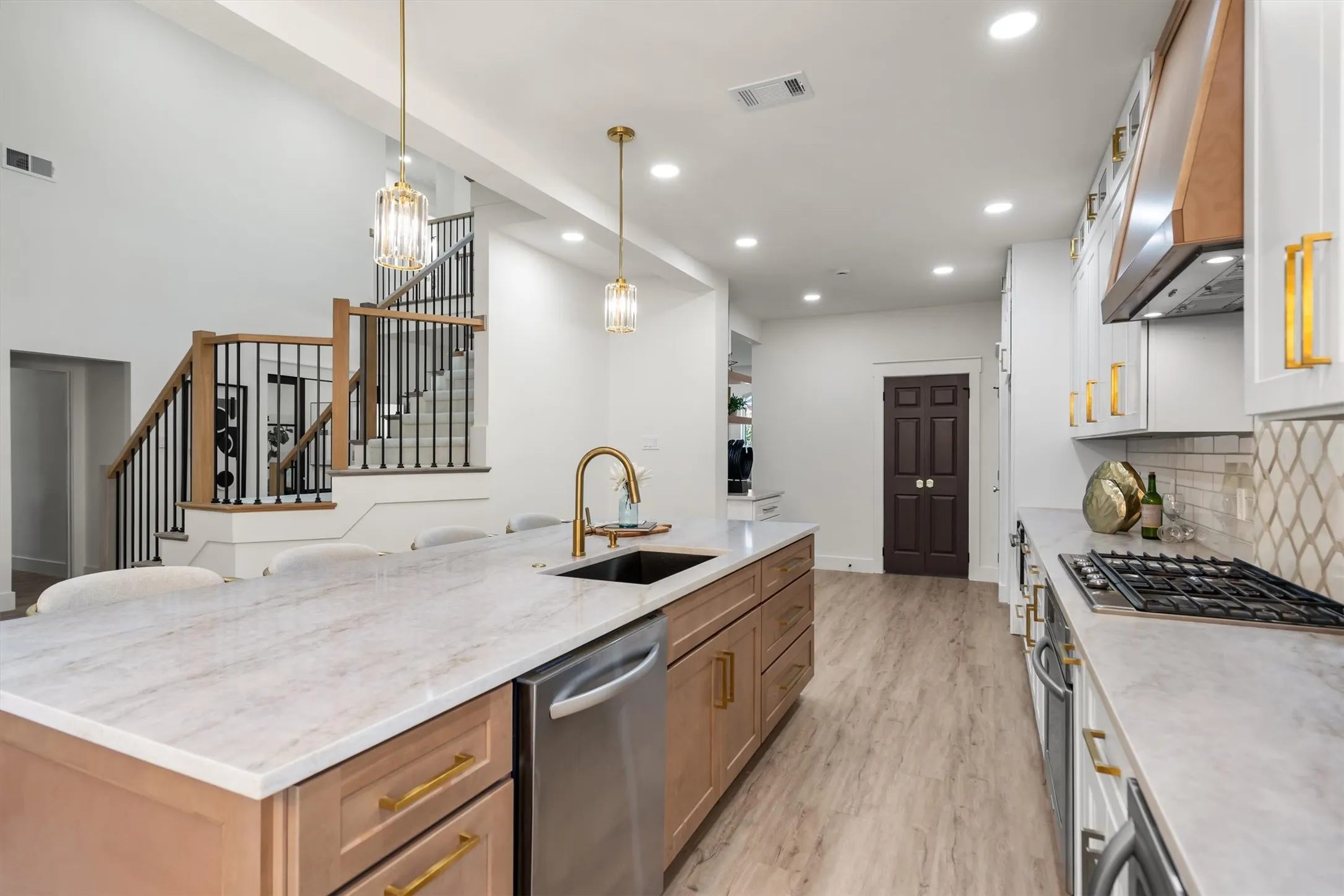 Single Family Residence For Sale in Collin County , 2706 Summerwood Court, Mc Kinney, Texas 75072, 4 Bedroom, 3 Bathroom, 2 Garage spaces, 3,040 Sqft, built in 1993, mls#21388520, Real Estate Agent in Mc Kinney, Homes For Sale in Collin county, Homes For Sale in Mc Kinney, Realtor in Mc Kinney Texas, Real Estate Brokerage Independent Realty Texas, Luminita Cordes Realtor