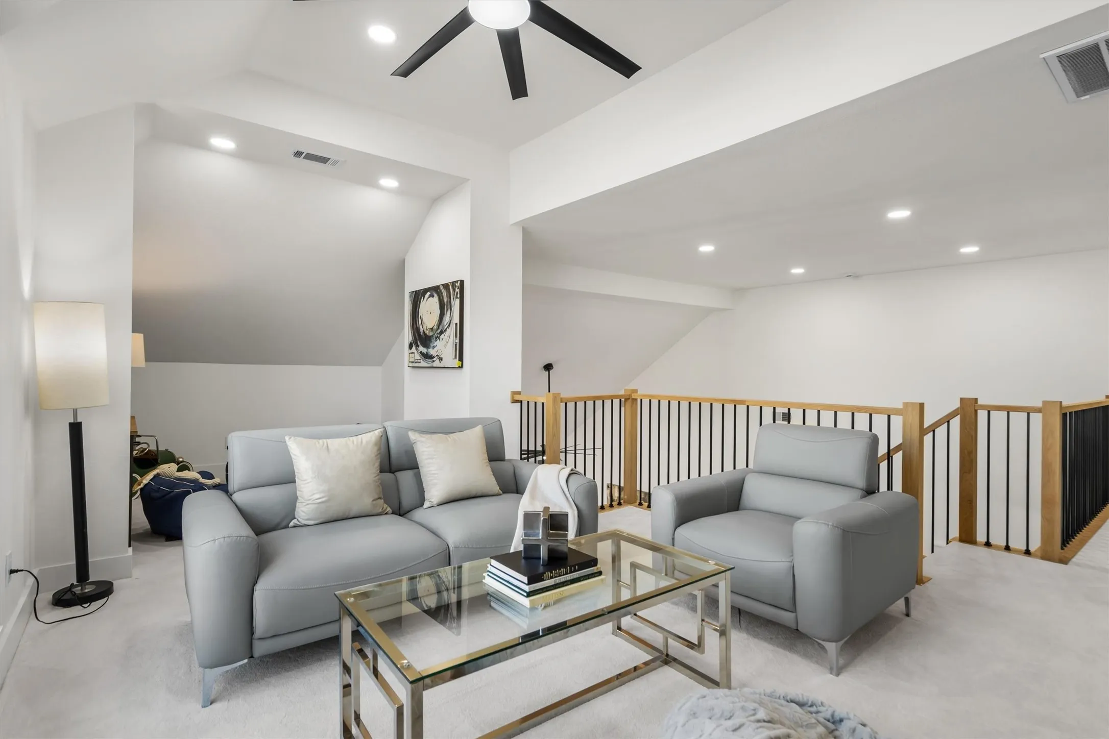 Single Family Residence For Sale in Collin County , 2706 Summerwood Court, Mc Kinney, Texas 75072, 4 Bedroom, 3 Bathroom, 2 Garage spaces, 3,040 Sqft, built in 1993, mls#21388520, Real Estate Agent in Mc Kinney, Homes For Sale in Collin county, Homes For Sale in Mc Kinney, Realtor in Mc Kinney Texas, Real Estate Brokerage Independent Realty Texas, Luminita Cordes Realtor