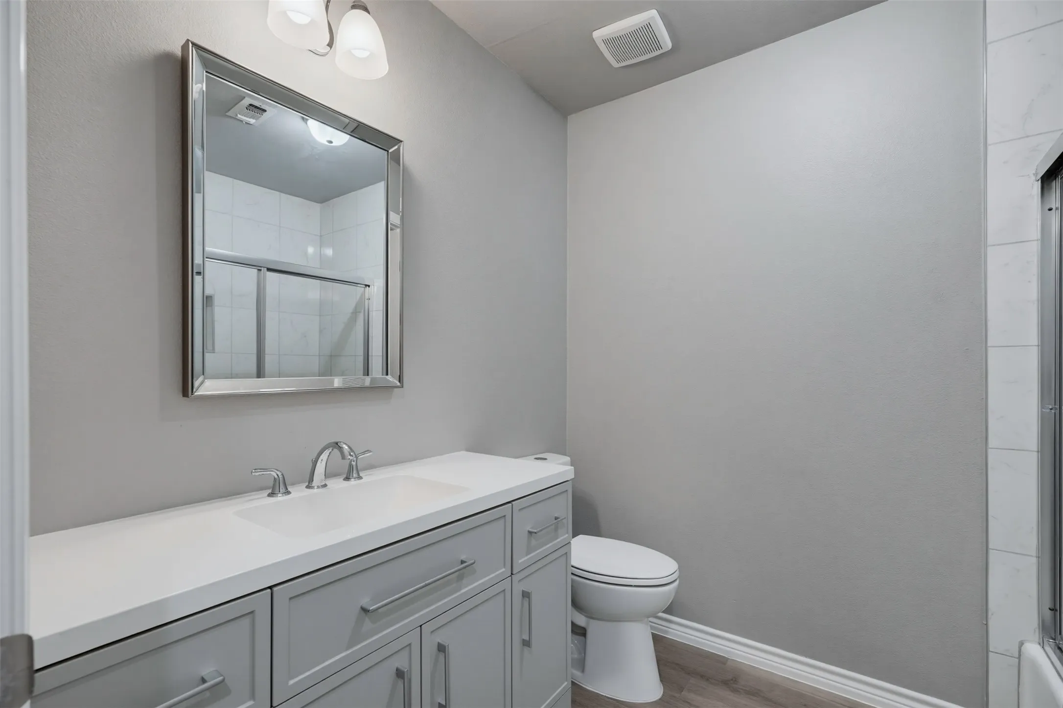 Single Family Residence For Sale in Tarrant County , 2105 Cottie Lane, Arlington, Texas 76010, 3 Bedroom, 2 Bathroom, 2 Garage spaces, 1,962 Sqft, built in 1958, mls#21382962, Real Estate Agent in Arlington, Homes For Sale in Tarrant county, Homes For Sale in Arlington, Realtor in Arlington Texas, Real Estate Brokerage Independent Realty Texas, Luminita Cordes Realtor