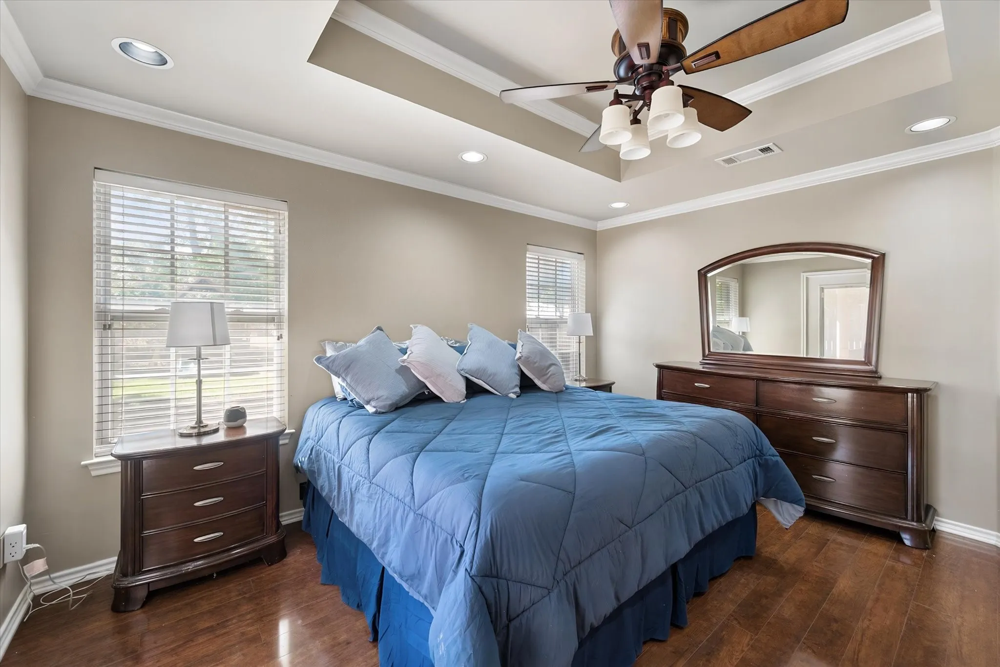 Single Family Residence For Sale in Navarro County , 2001 W Park Avenue, Corsicana, Texas 75110, 4 Bedroom, 3 Bathroom, Garage spaces, 2,460 Sqft, built in 1956, mls#21387379, Real Estate Agent in Corsicana, Homes For Sale in Navarro county, Homes For Sale in Corsicana, Realtor in Corsicana Texas, Real Estate Brokerage Independent Realty Texas, Luminita Cordes Realtor