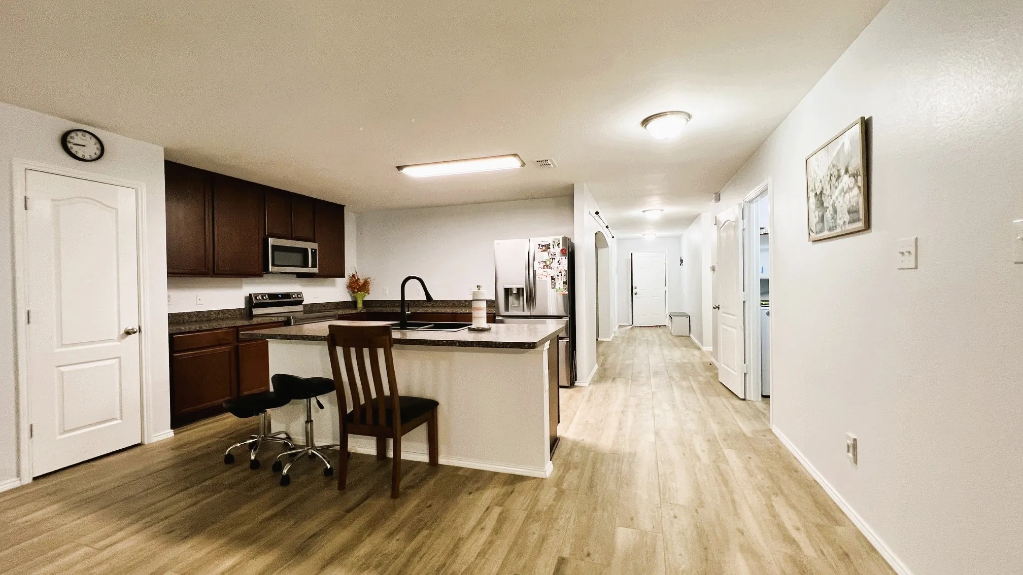 Single Family Residence For Rent in Tarrant County , 909 Penny Royal Court, Arlington, Texas 76002, 3 Bedroom, 2 Bathroom, 2 Garage spaces, 1,924 Sqft, built in 2013, mls#21386800, Real Estate Agent in Arlington, Homes For Rent in Tarrant county, Homes For Rent in Arlington, Realtor in Arlington Texas, Real Estate Brokerage Independent Realty Texas, Luminita Cordes Realtor