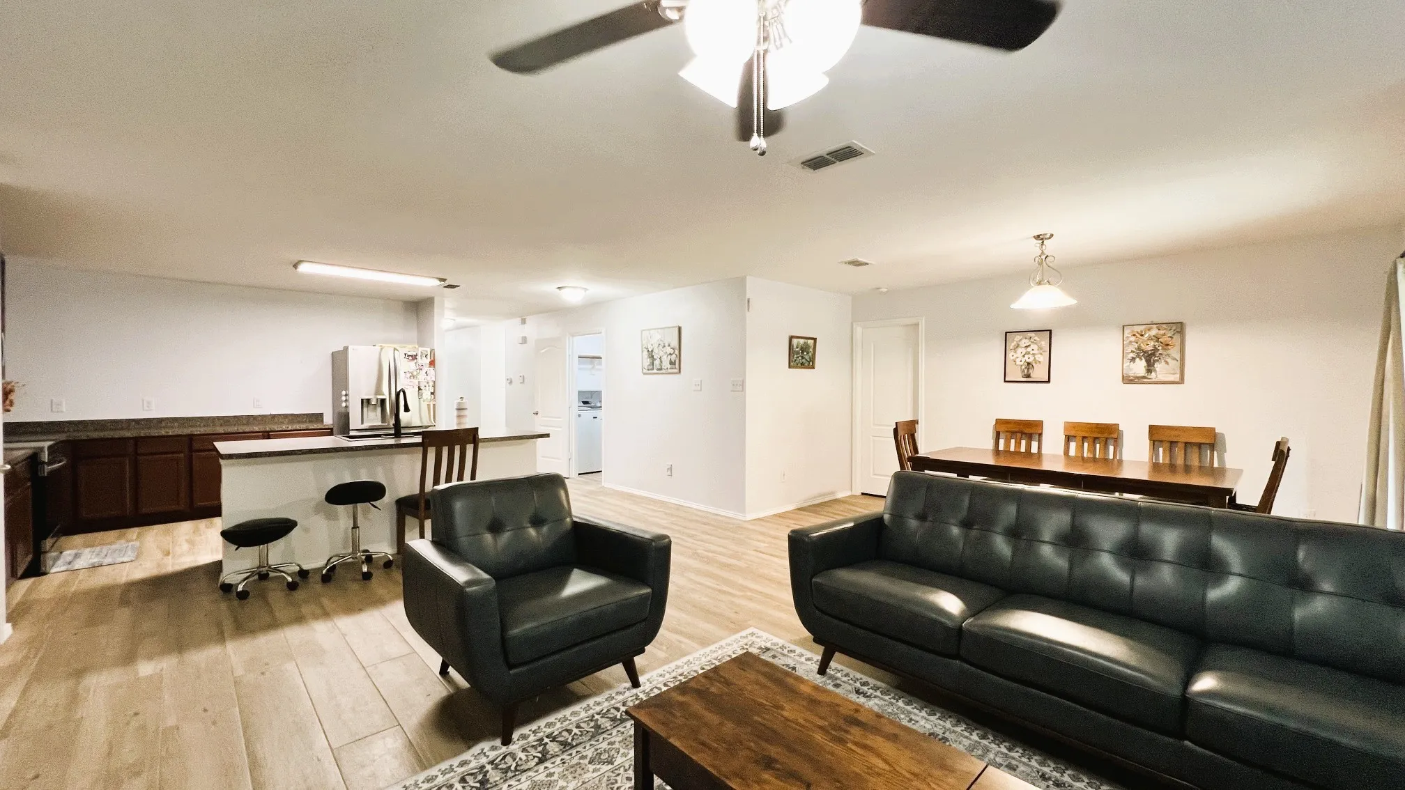 Single Family Residence For Rent in Tarrant County , 909 Penny Royal Court, Arlington, Texas 76002, 3 Bedroom, 2 Bathroom, 2 Garage spaces, 1,924 Sqft, built in 2013, mls#21386800, Real Estate Agent in Arlington, Homes For Rent in Tarrant county, Homes For Rent in Arlington, Realtor in Arlington Texas, Real Estate Brokerage Independent Realty Texas, Luminita Cordes Realtor