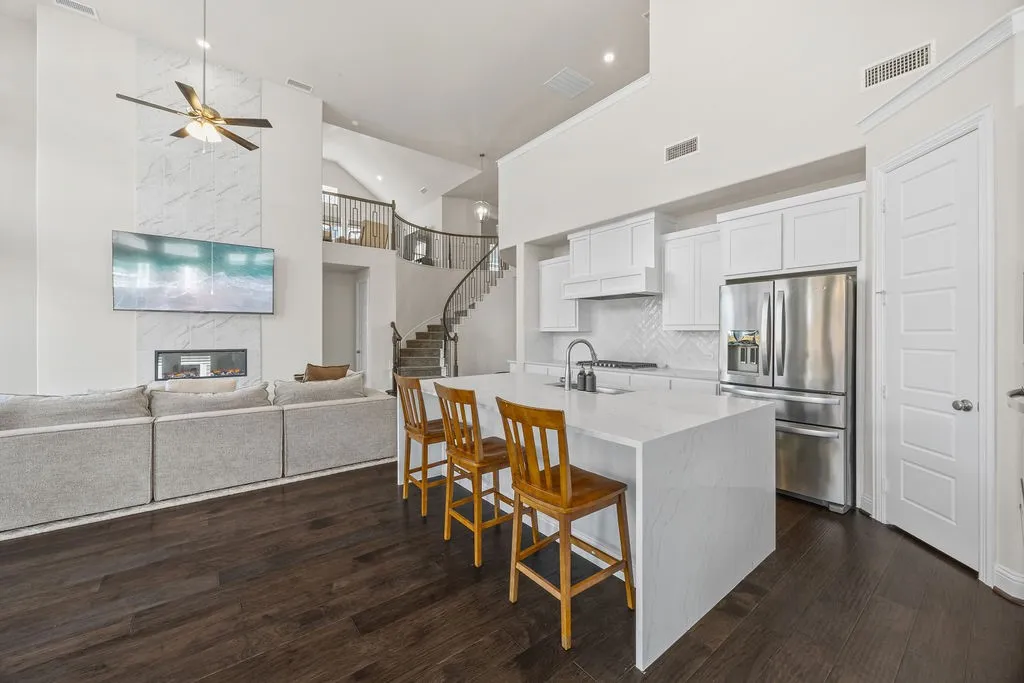 Single Family Residence For Rent in Tarrant County , 7618 Kiowana Court, Grand Prairie, Texas 75054, 4 Bedroom, 3 Bathroom, 3 Garage spaces, 3,836 Sqft, built in 2024, mls#21382537, Real Estate Agent in Grand Prairie, Homes For Rent in Tarrant county, Homes For Rent in Grand Prairie, Realtor in Grand Prairie Texas, Real Estate Brokerage Independent Realty Texas, Luminita Cordes Realtor