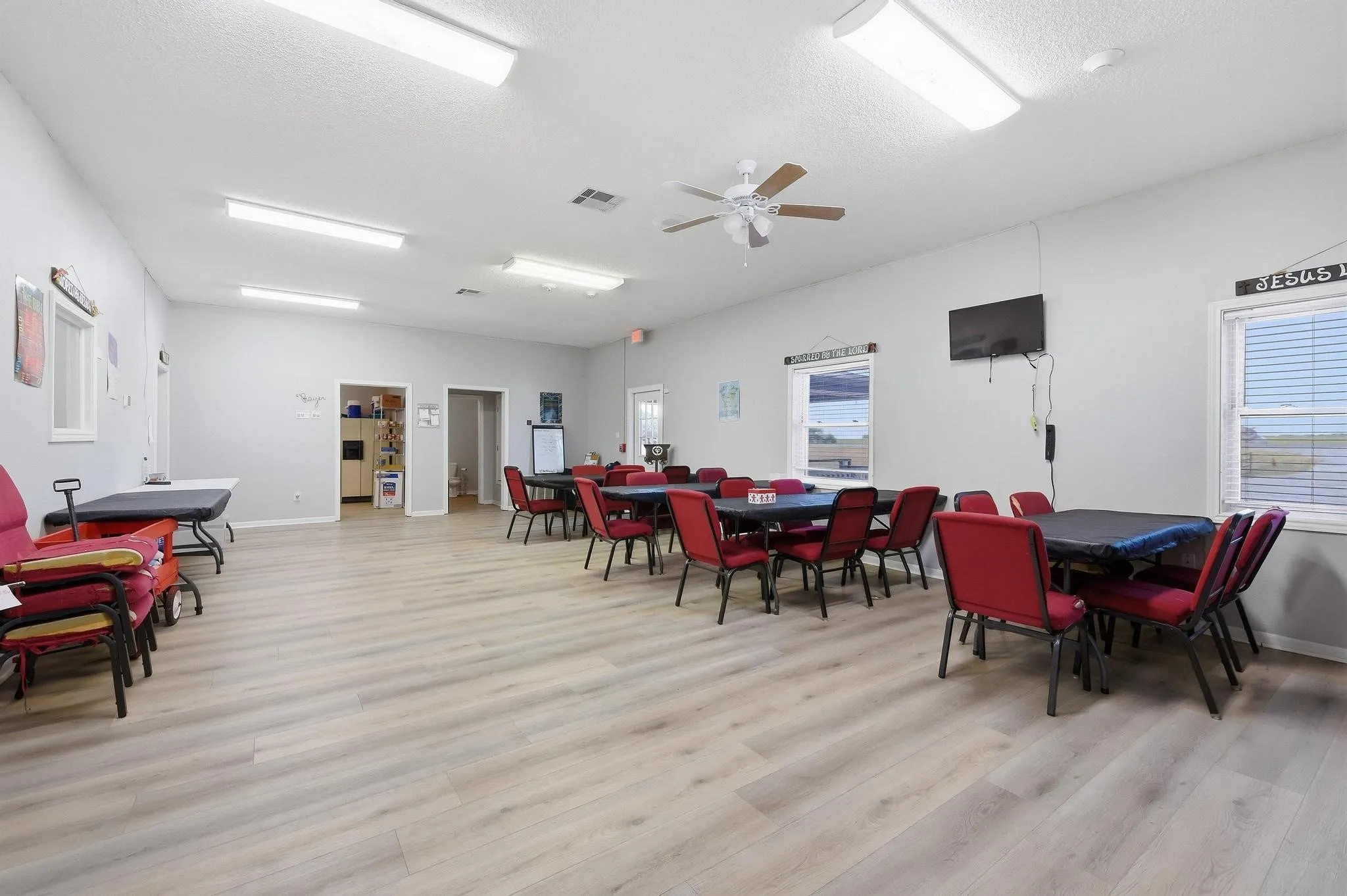 Business For Sale in Fannin County , 11540 US Highway 69, Whitewright, Texas 75491, 0, 0, Garage spaces, 0 Sqft, built in 1999, mls#21381983, Real Estate Agent in Whitewright, Homes For Sale in Fannin county, Homes For Sale in Whitewright, Realtor in Whitewright Texas, Real Estate Brokerage Independent Realty Texas, Luminita Cordes Realtor