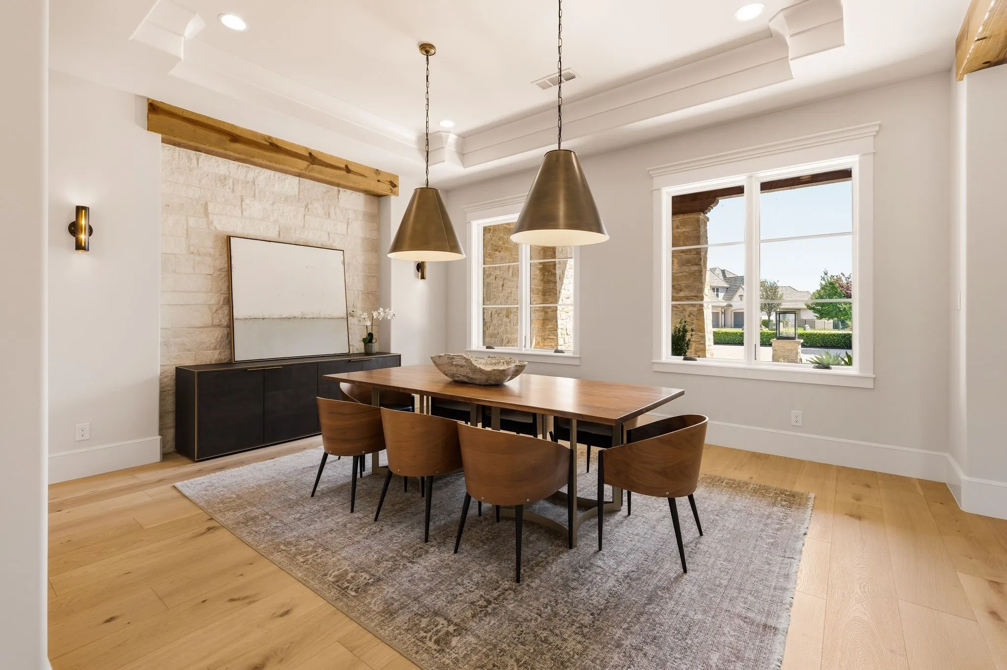 An elegant setting made for memorable dinners and entertaining.