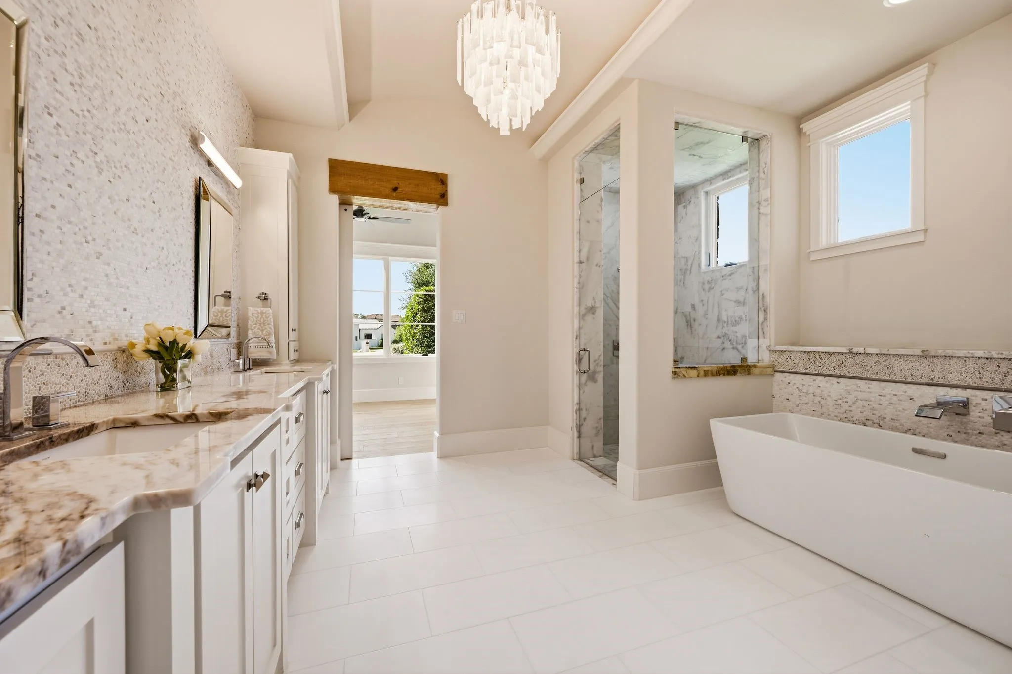 A spa-inspired bath designed for an unhurried start or end to the day.